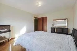 Photo 13 of 35 Kingsplate Crescent, Etobicoke, West Humber-Clairville — HOMEH
