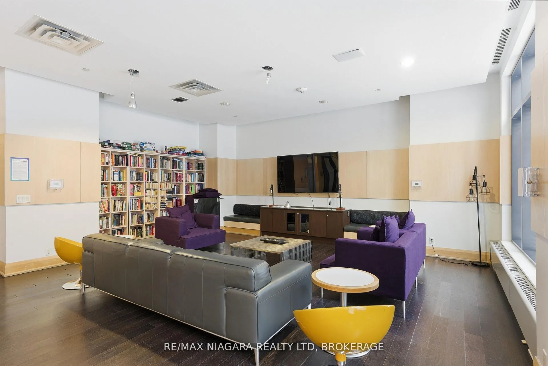 Photo 27 of Unit 1601, 600 Fleet Street, Toronto, Niagara — HOMEH
