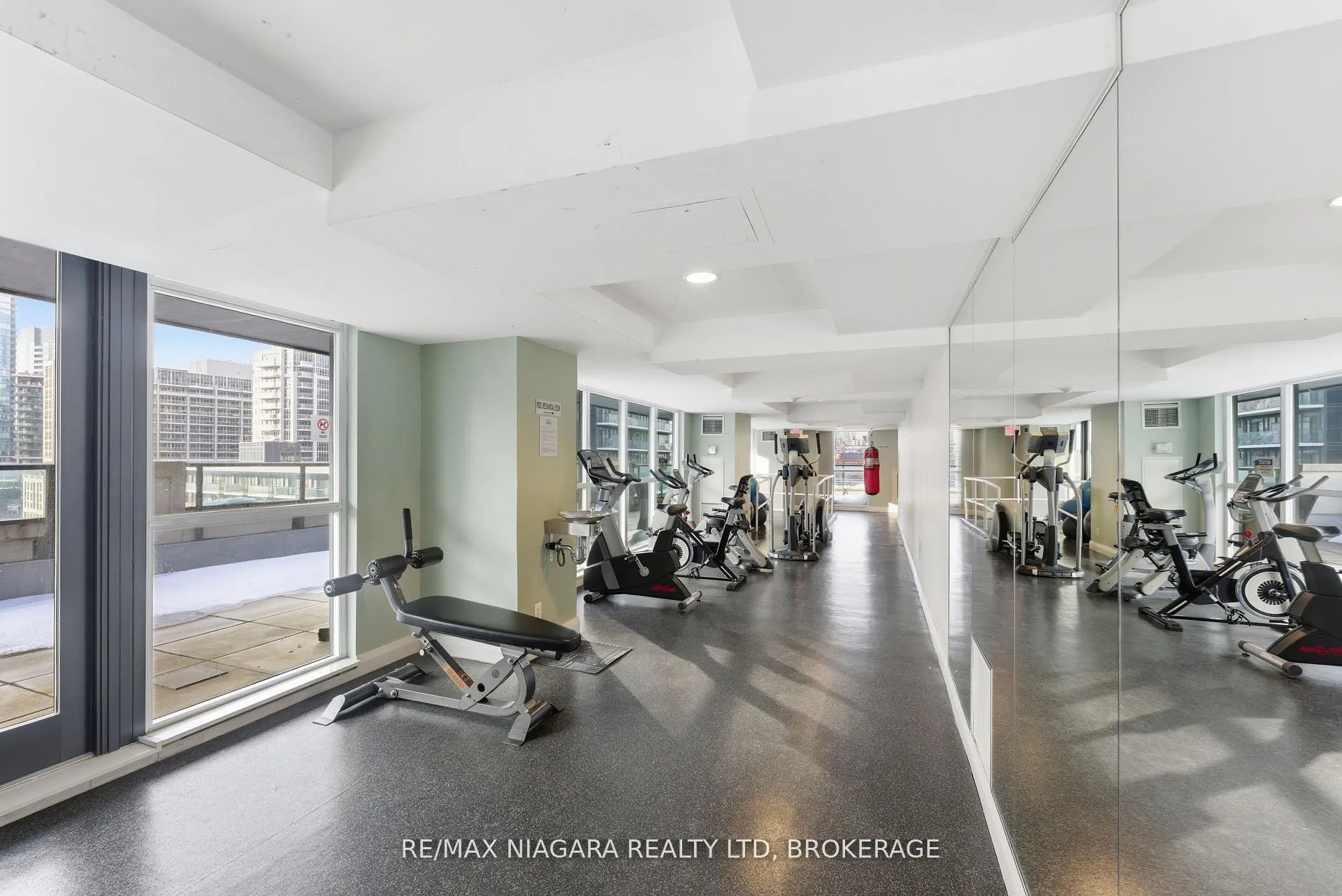 Photo 34 of Unit 1601, 600 Fleet Street, Toronto, Niagara — HOMEH
