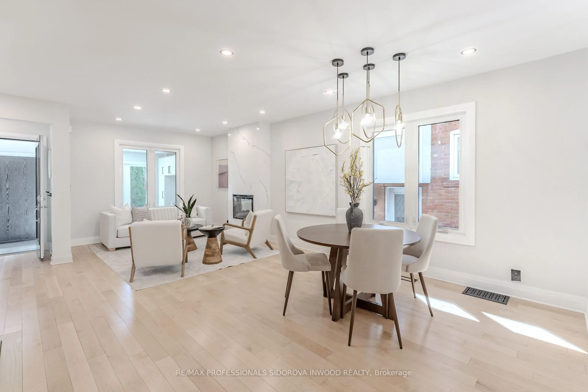Photo 5 of 664 Windermere Avenue, Toronto, Runnymede-Bloor West Village — HOMEH