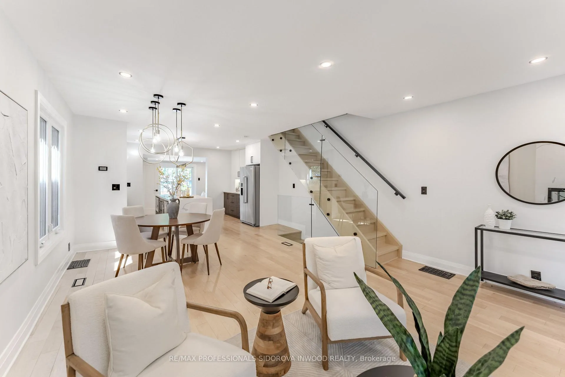 Photo 6 of 664 Windermere Avenue, Toronto, Runnymede-Bloor West Village — HOMEH