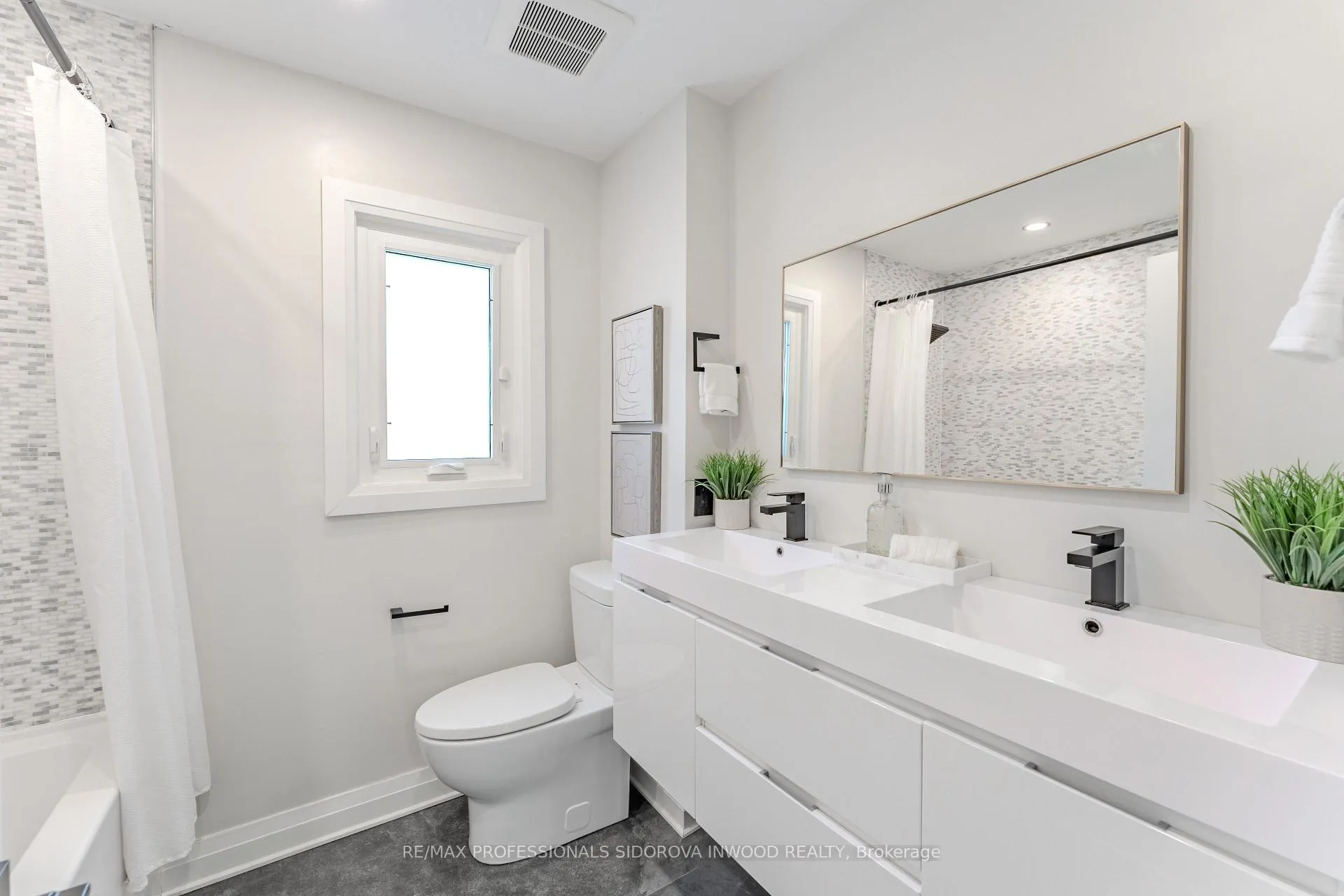 Photo 20 of 664 Windermere Avenue, Toronto, Runnymede-Bloor West Village — HOMEH