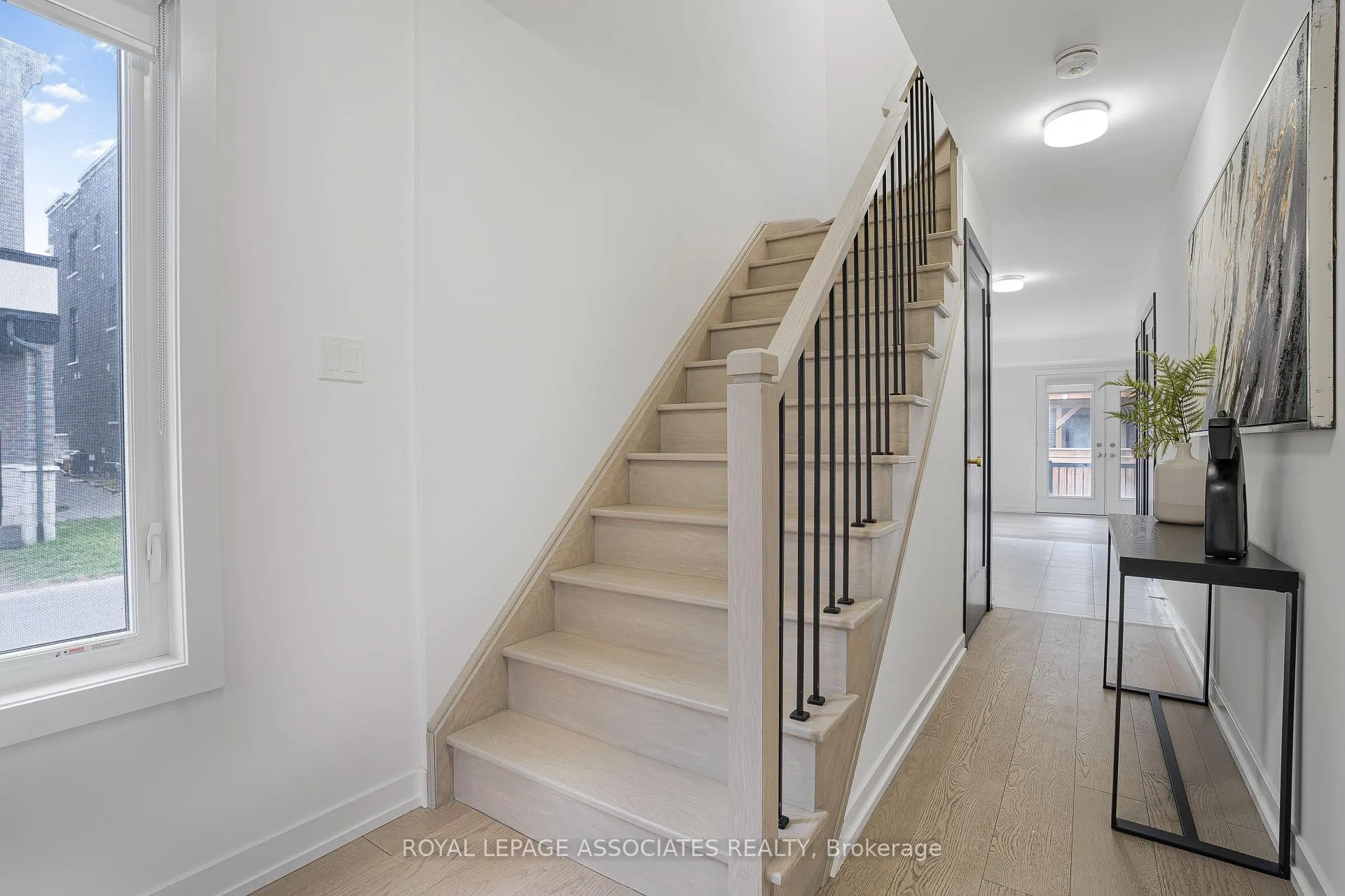 Photo 9 of 1662 Hidden Valley Glen, Pickering, Duffin Heights — HOMEH