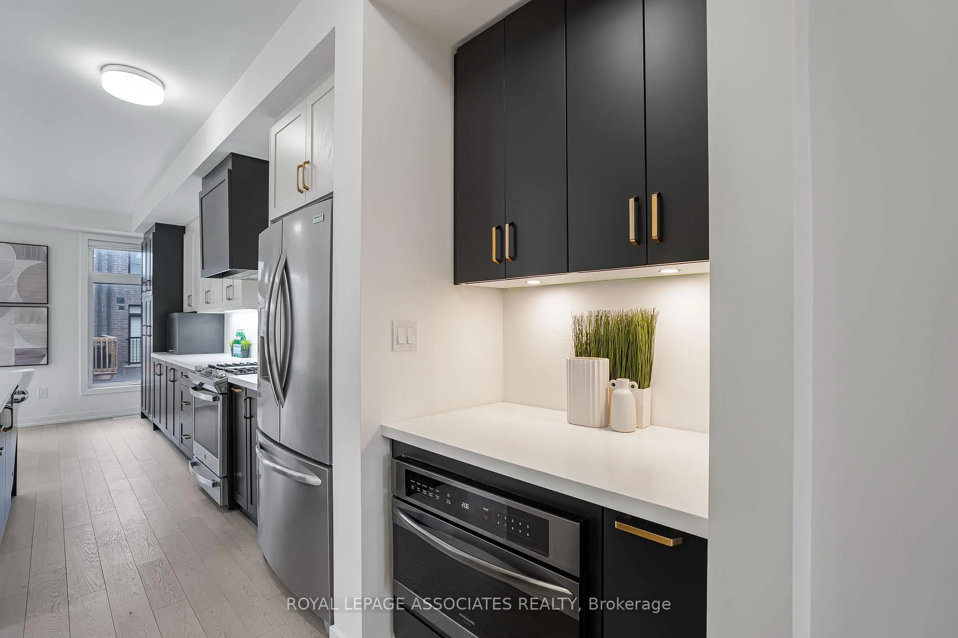 Photo 16 of 1662 Hidden Valley Glen, Pickering, Duffin Heights — HOMEH