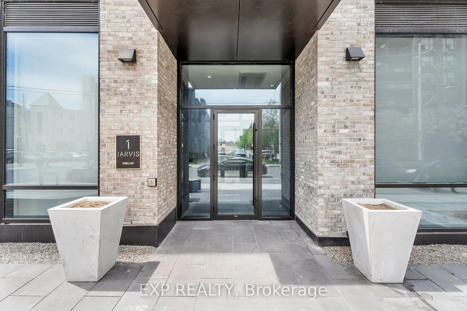 Photo 2 of Unit 828, 1 Jarvis Street, Hamilton, Beasley — HOMEH