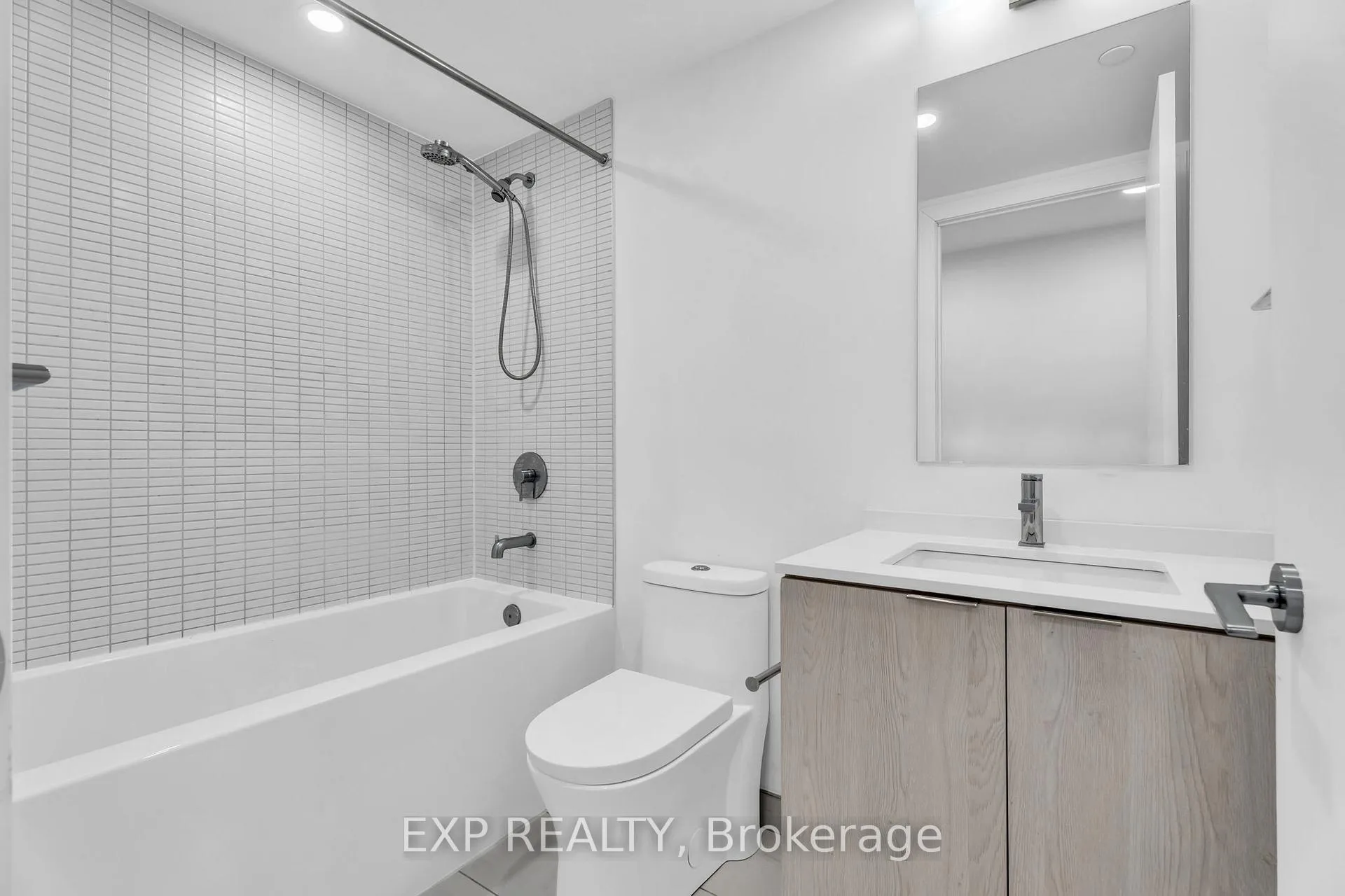 Photo 25 of Unit 828, 1 Jarvis Street, Hamilton, Beasley — HOMEH
