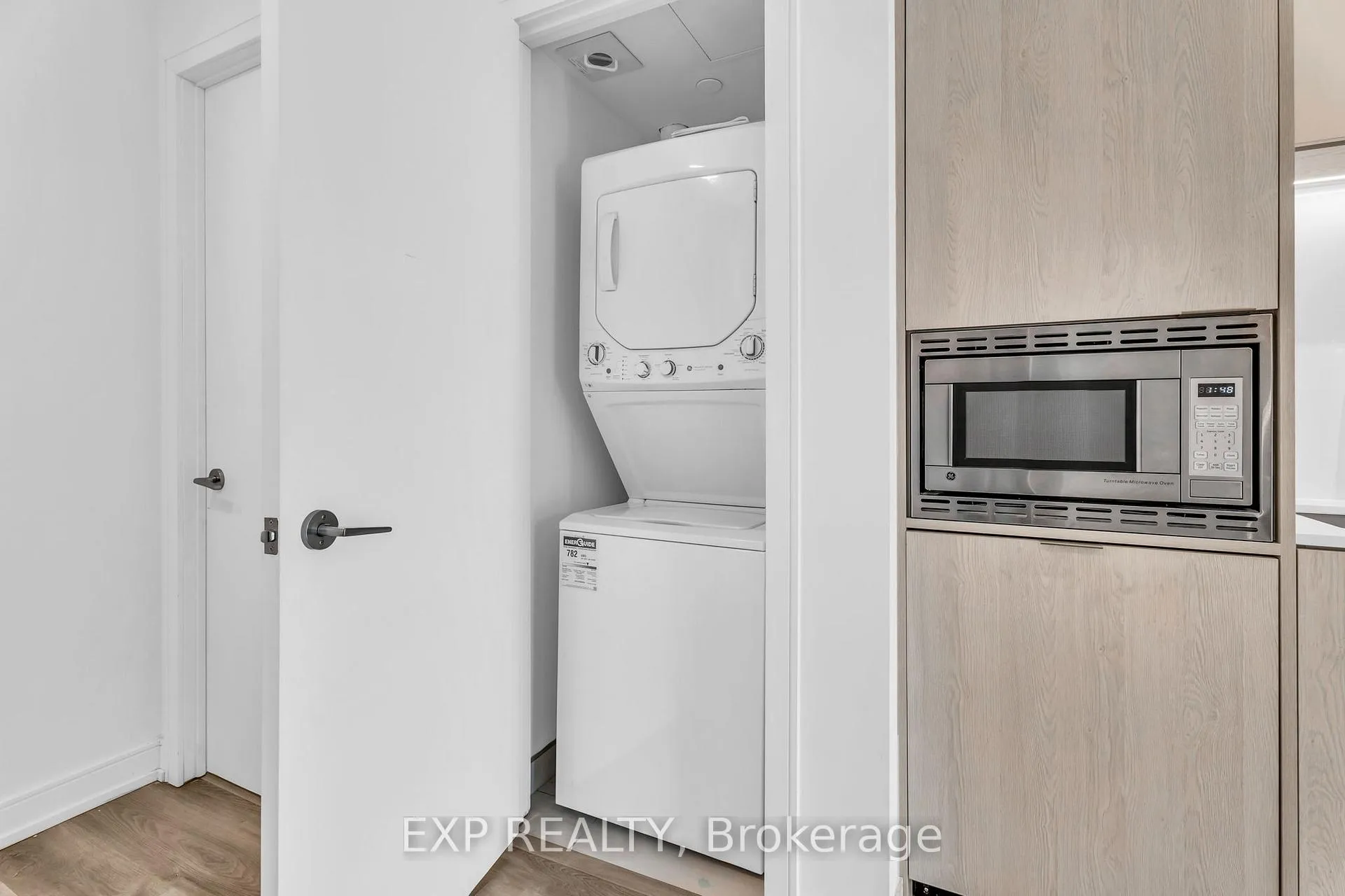 Photo 26 of Unit 828, 1 Jarvis Street, Hamilton, Beasley — HOMEH