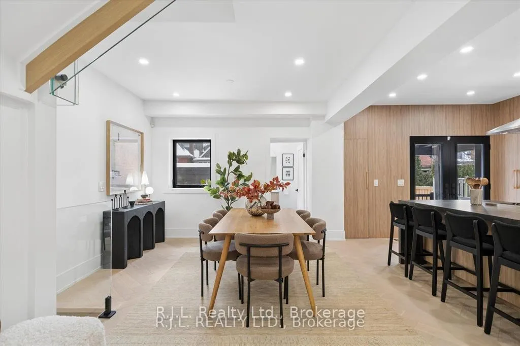 Photo 8 of 111 Roxborough Drive, Toronto, Rosedale-Moore Park — HOMEH