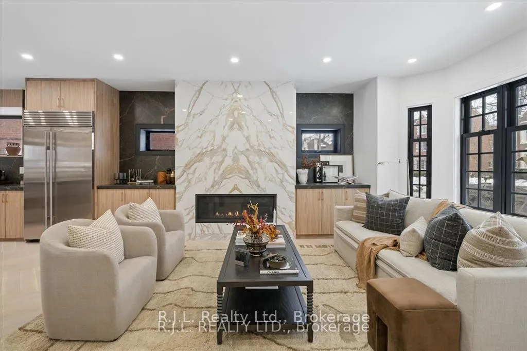 Photo 17 of 111 Roxborough Drive, Toronto, Rosedale-Moore Park — HOMEH