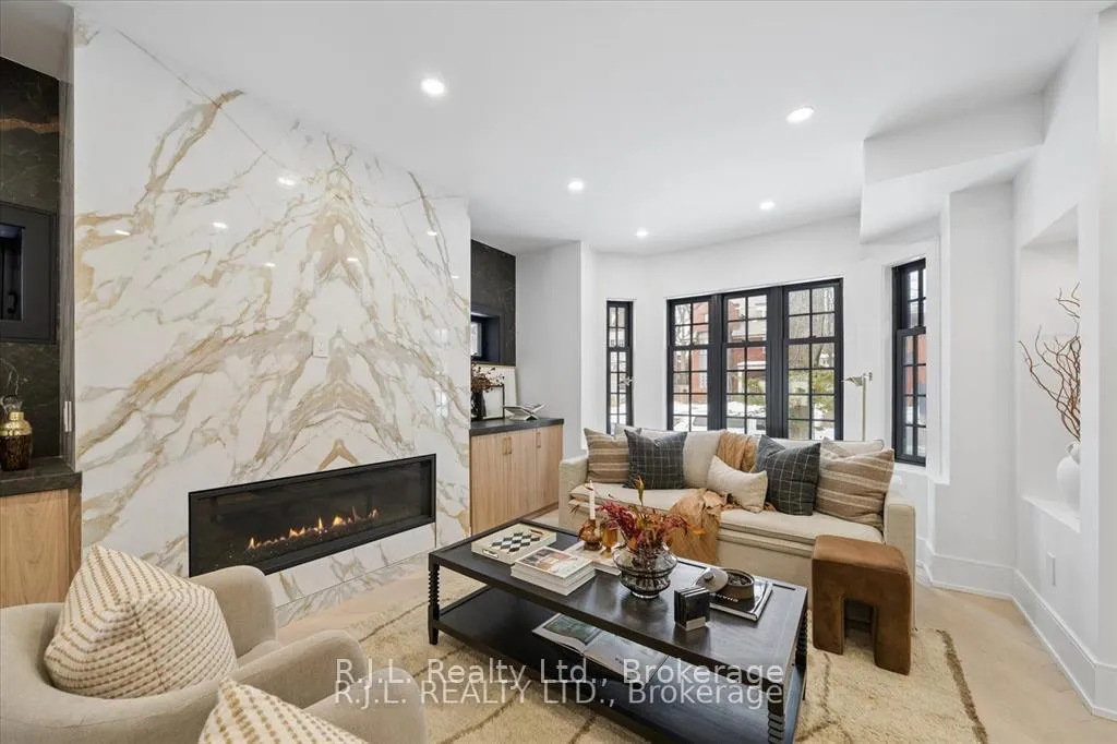 Photo 18 of 111 Roxborough Drive, Toronto, Rosedale-Moore Park — HOMEH