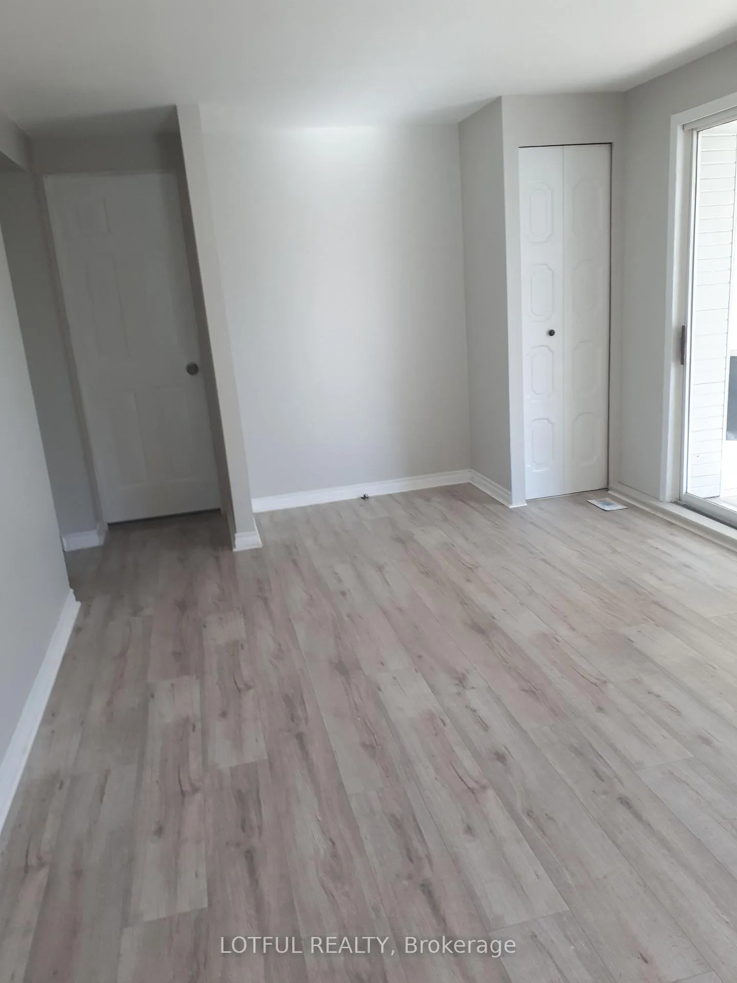 Photo 3 of 7592 Flewellyn Road, Ottawa, Remainder of Stittsville & Area — HOMEH