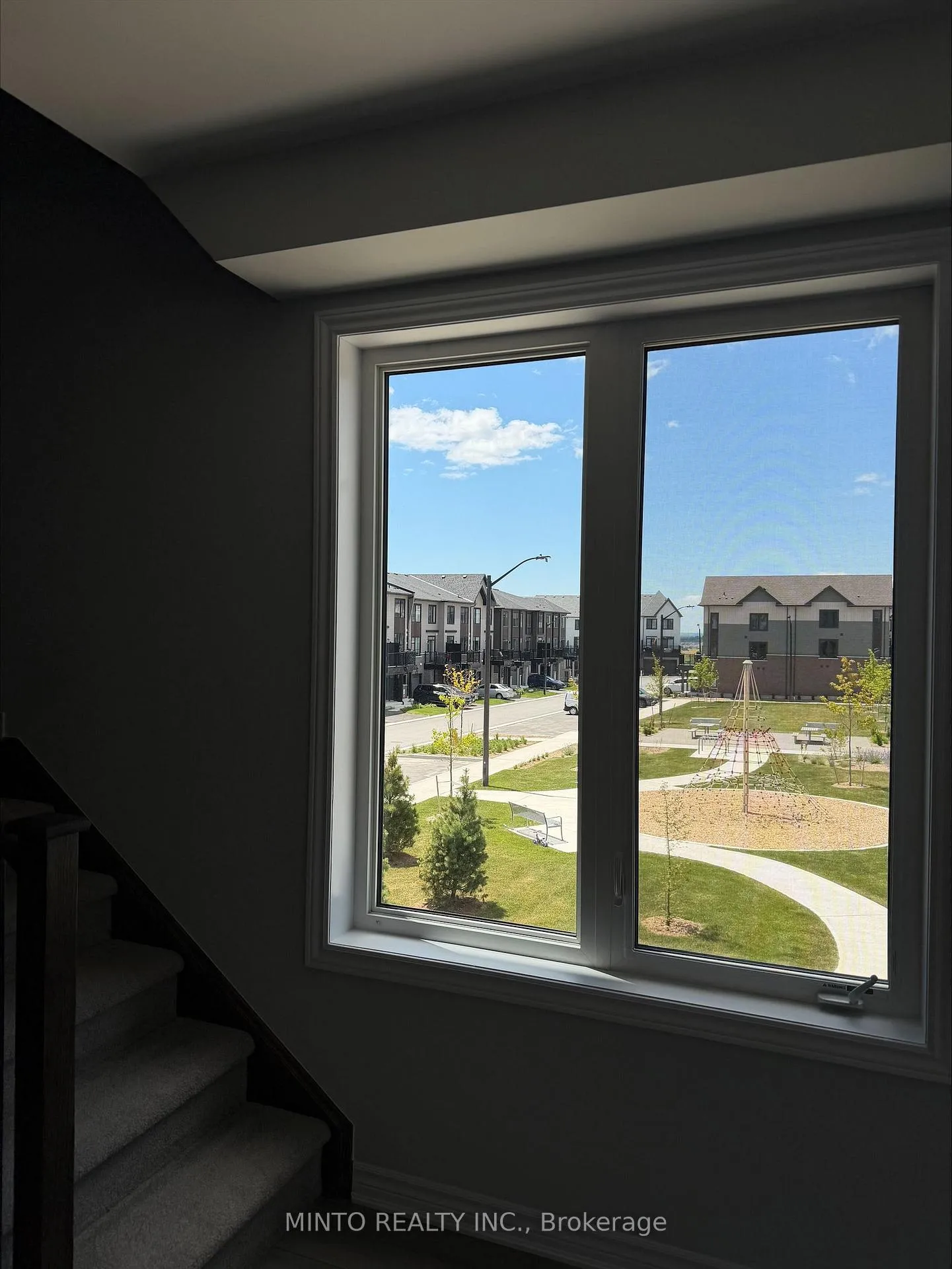 Photo 12 of 1055 Porcupine Path, Oshawa, Kedron — HOMEH