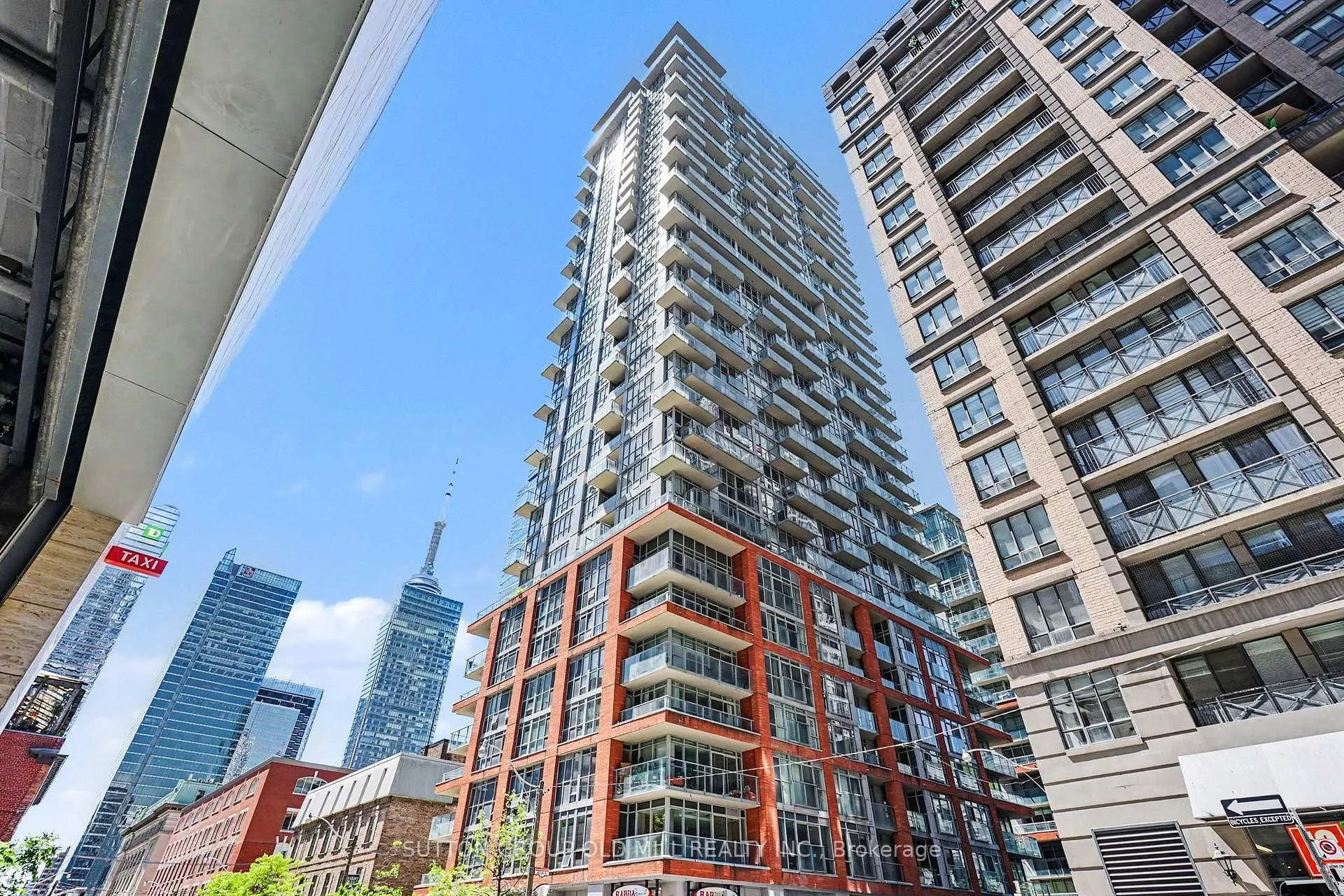 Photo 1 of Unit 713, 126 Simcoe Street, Toronto, Waterfront Communities — HOMEH
