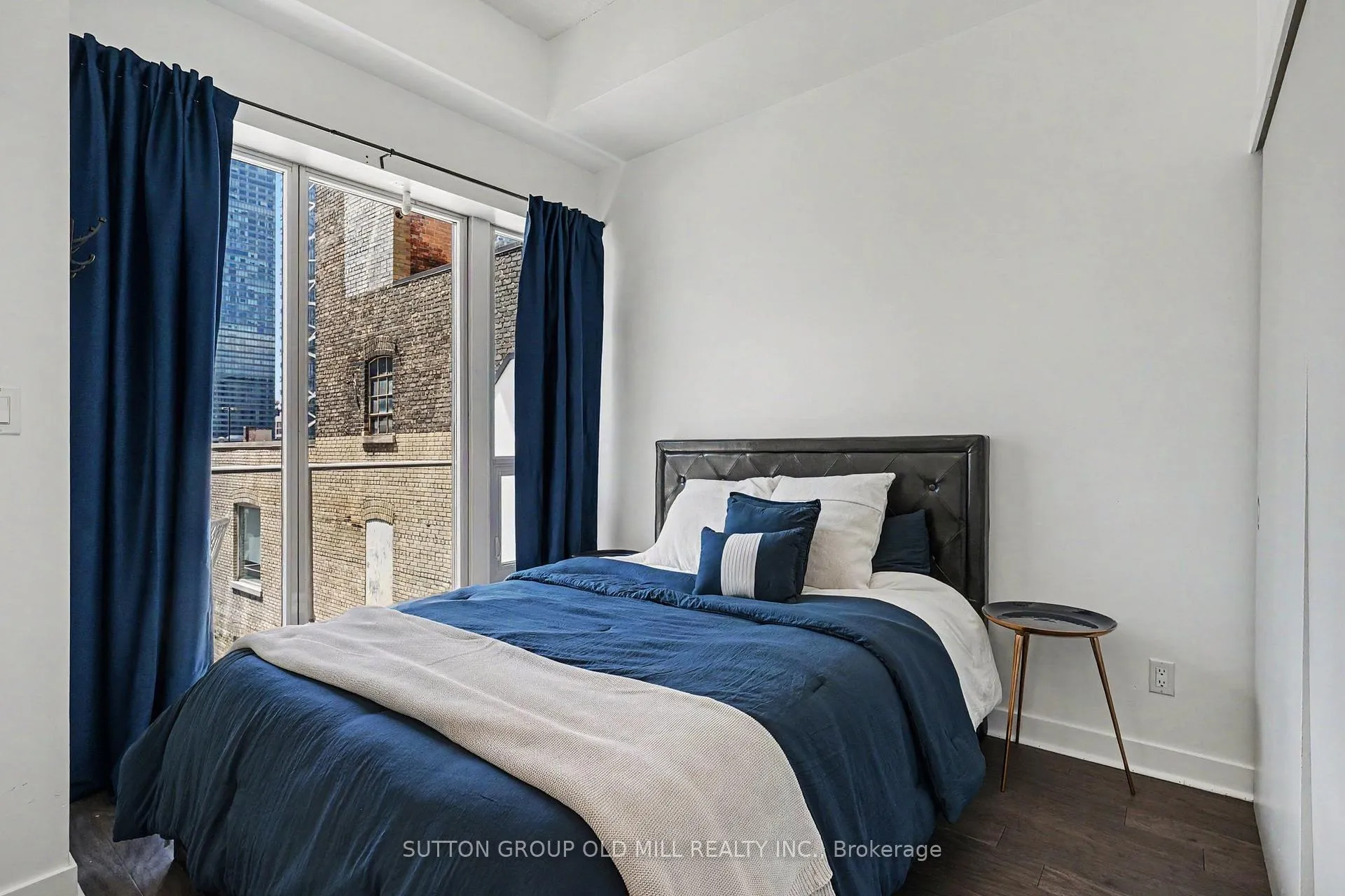 Photo 11 of Unit 713, 126 Simcoe Street, Toronto, Waterfront Communities — HOMEH
