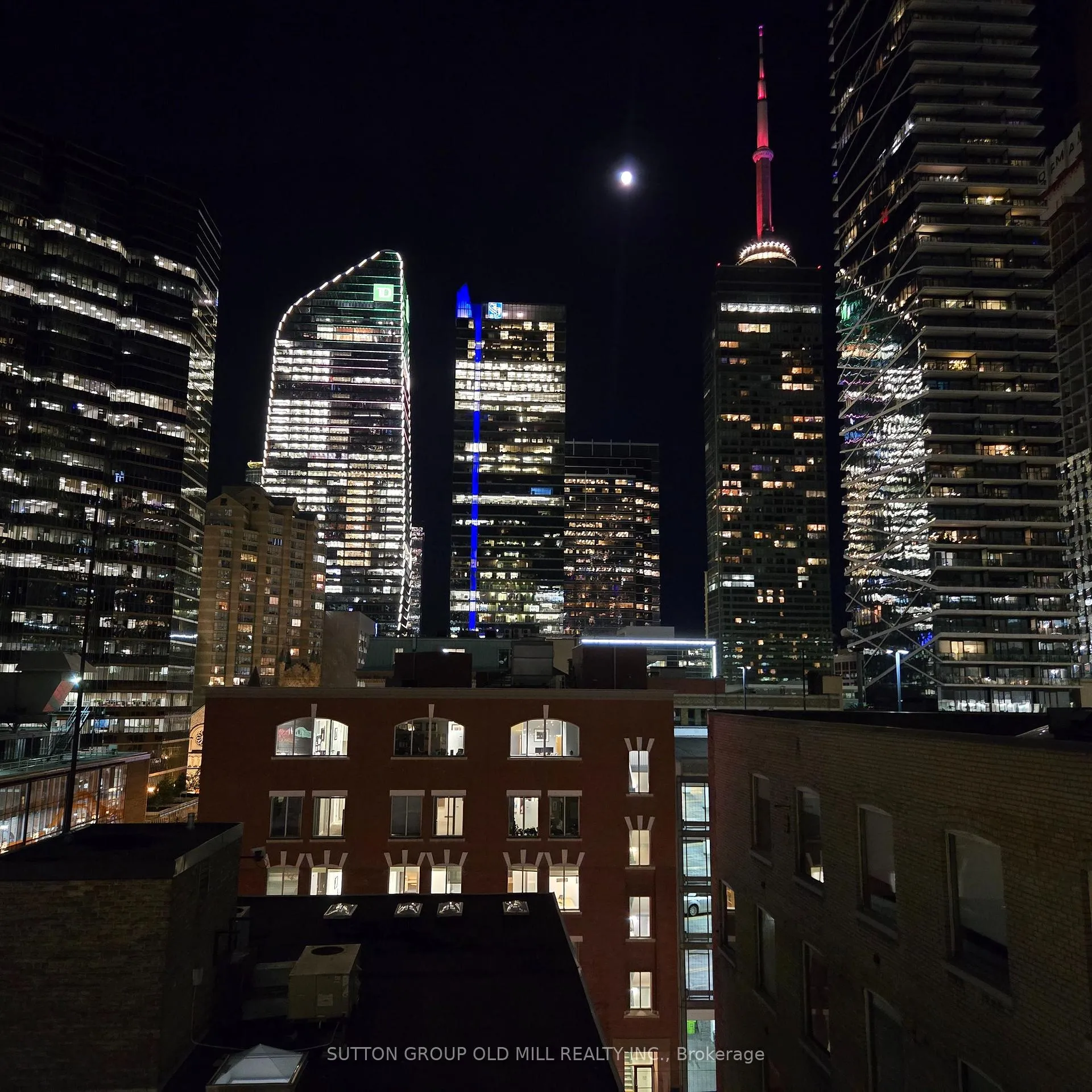 Photo 14 of Unit 713, 126 Simcoe Street, Toronto, Waterfront Communities — HOMEH