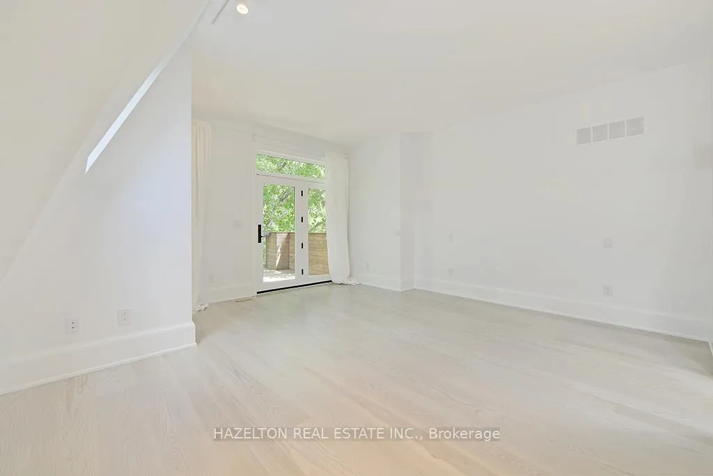 Photo 26 of 12 Webster Avenue, Toronto, The Annex — HOMEH