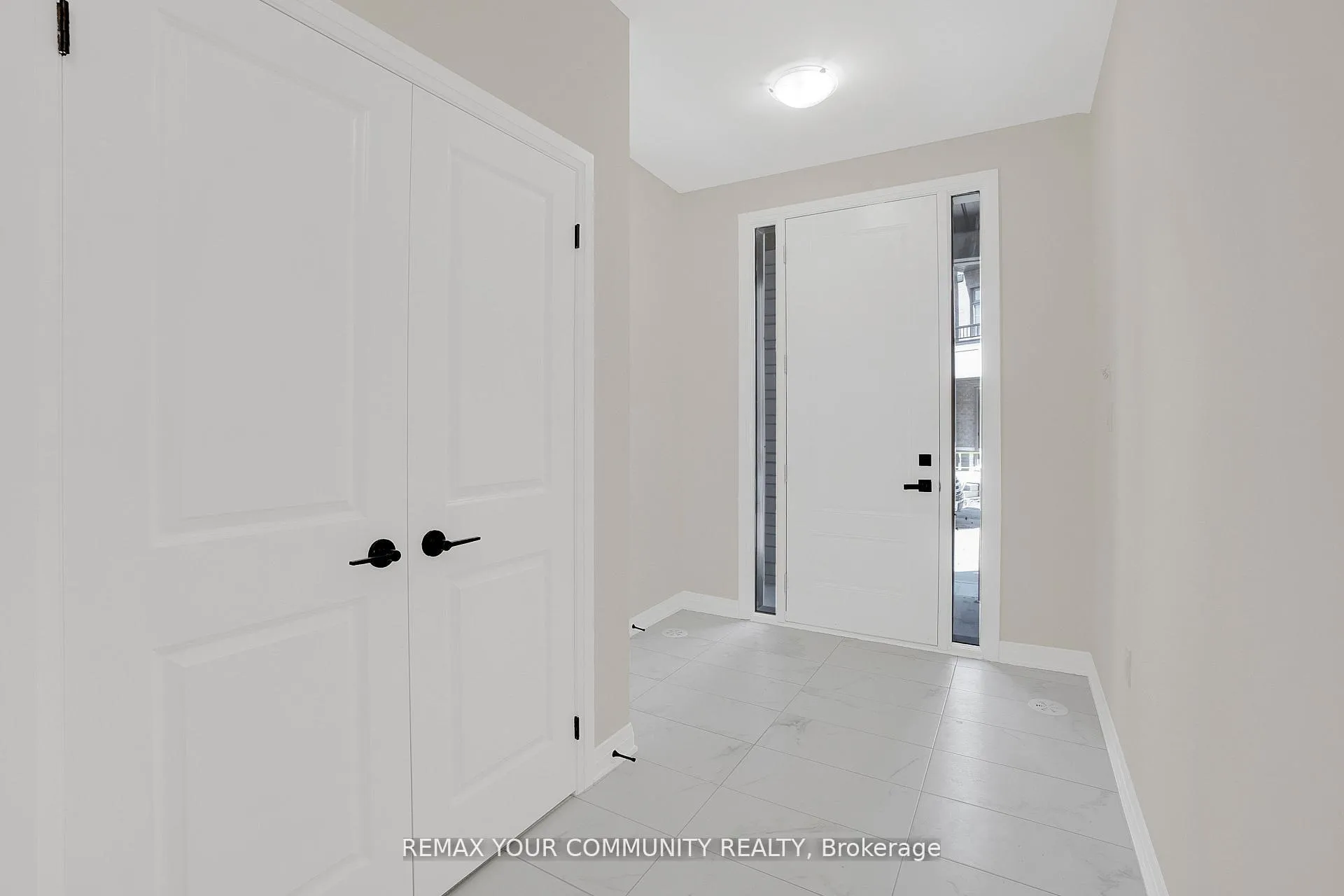 Photo 3 of 83 Archambault Way, Vaughan, Vellore Village — HOMEH