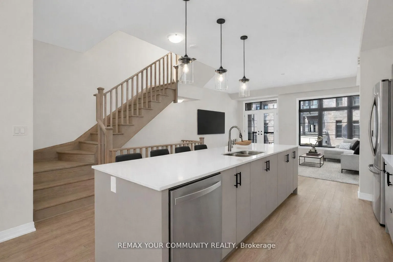Photo 7 of 83 Archambault Way, Vaughan, Vellore Village — HOMEH
