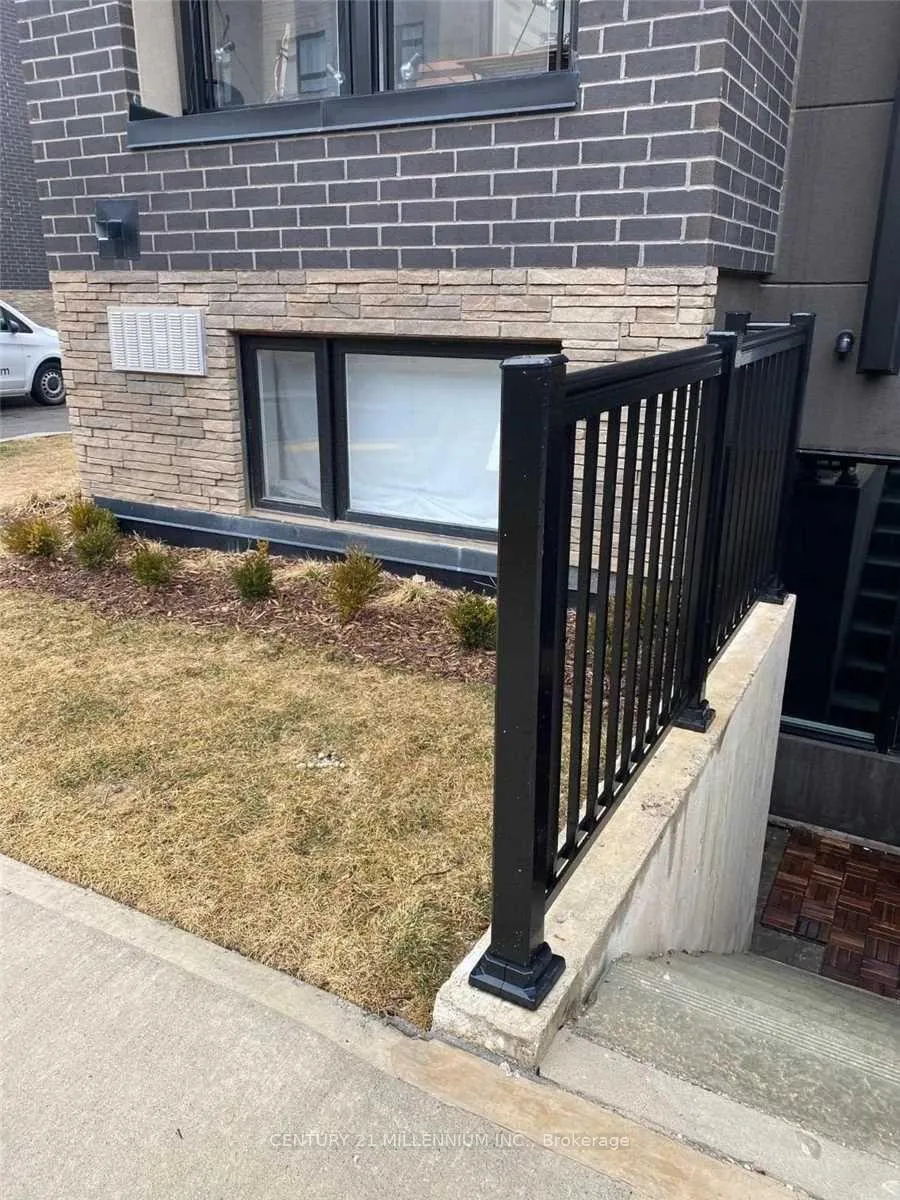Photo 1 of Unit 701, 1131 Cooke Boulevard, Burlington, LaSalle — HOMEH