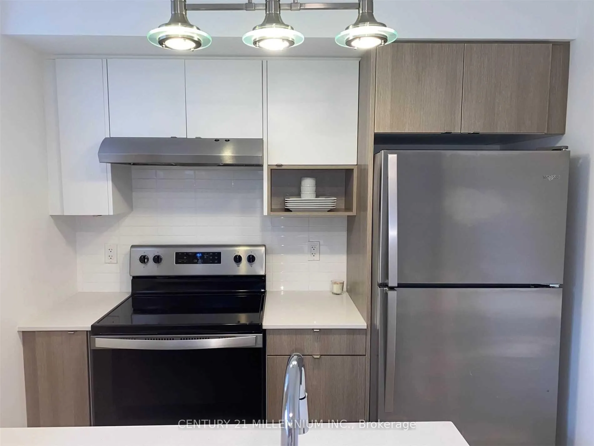 Photo 6 of Unit 701, 1131 Cooke Boulevard, Burlington, LaSalle — HOMEH