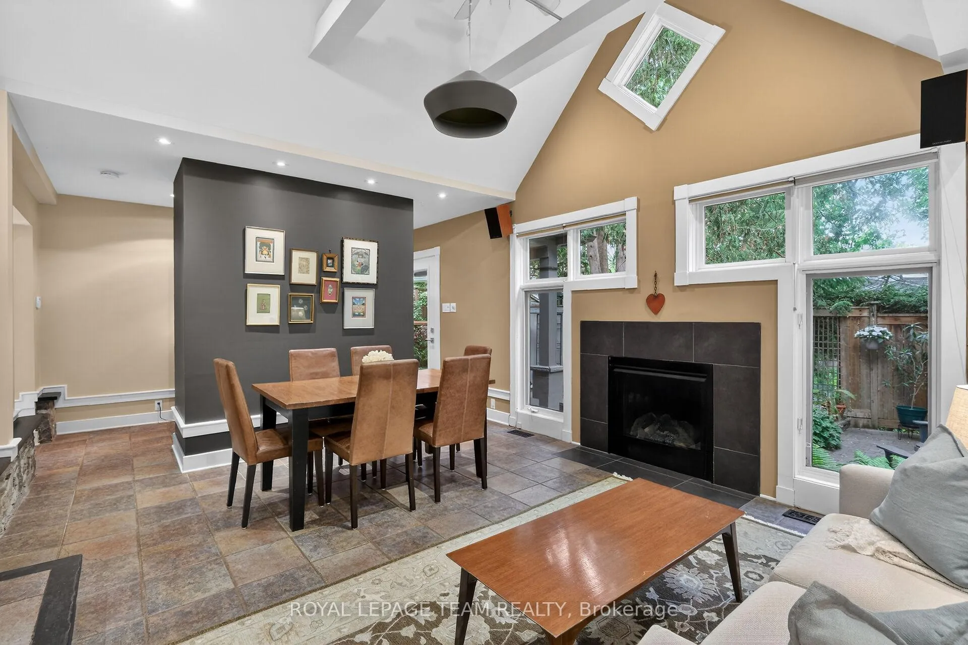 Photo 18 of 31 Wendover Avenue, Ottawa, Old Ottawa South — HOMEH