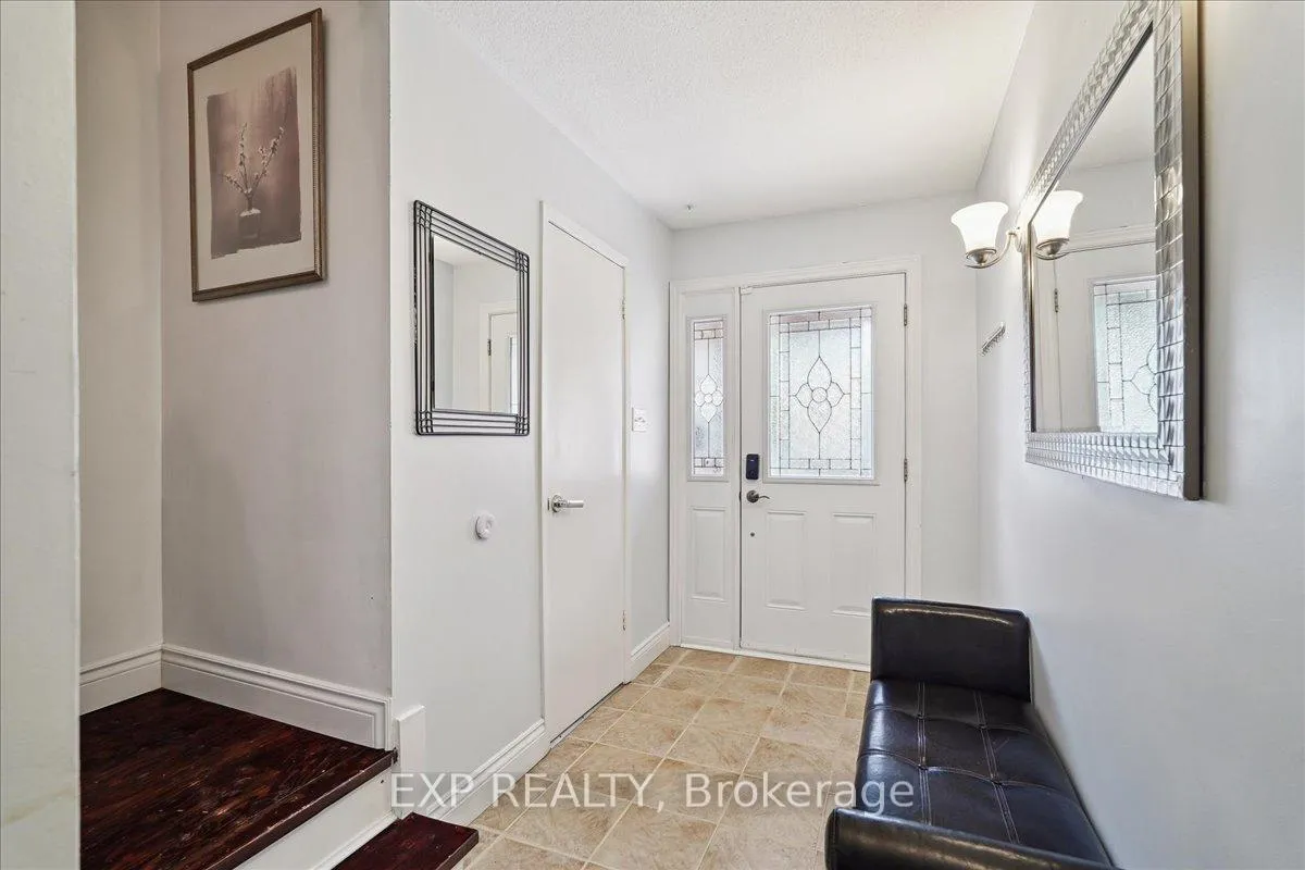 Photo 3 of 65 Greenwich Circle, Brampton, Northgate — HOMEH