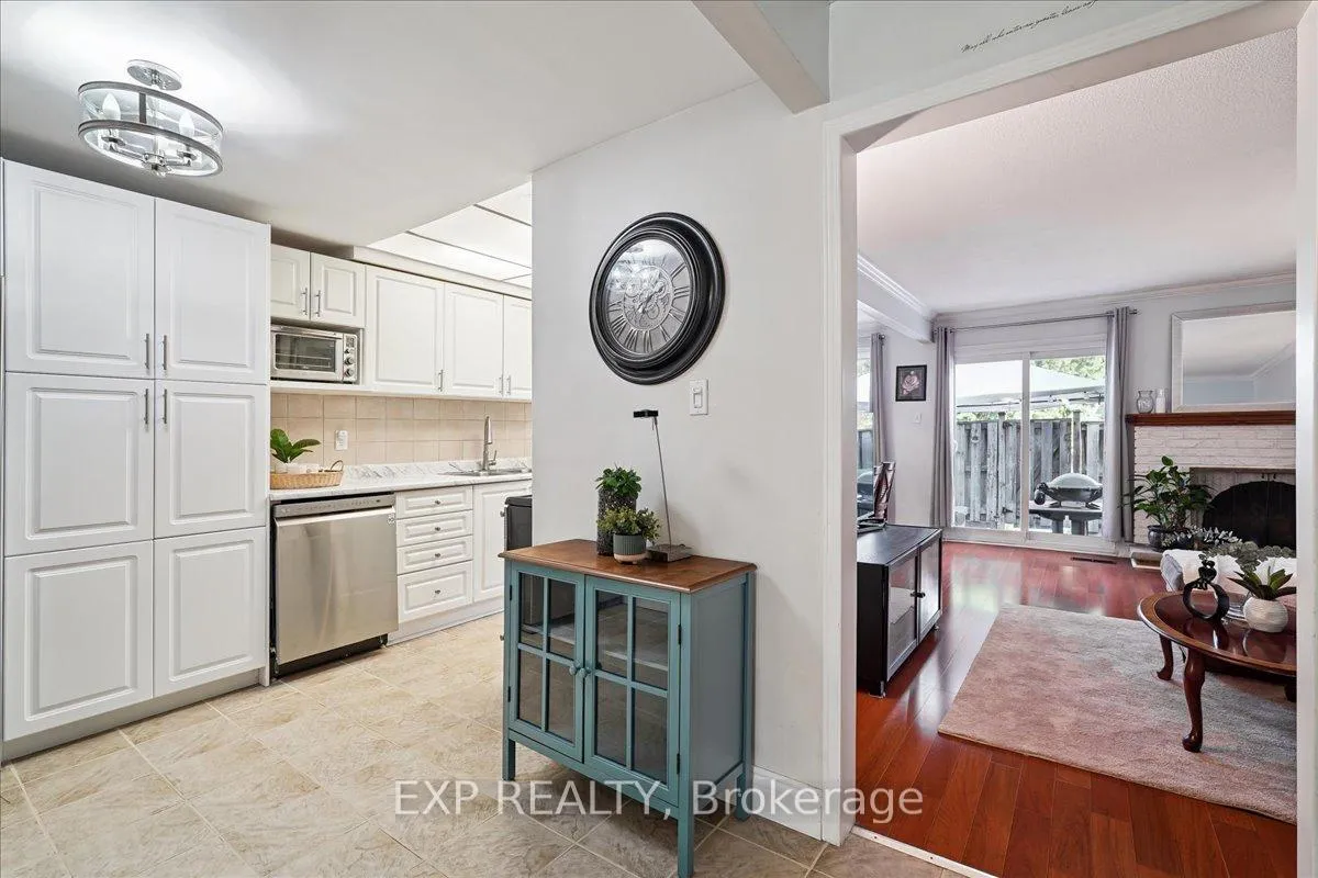 Photo 4 of 65 Greenwich Circle, Brampton, Northgate — HOMEH