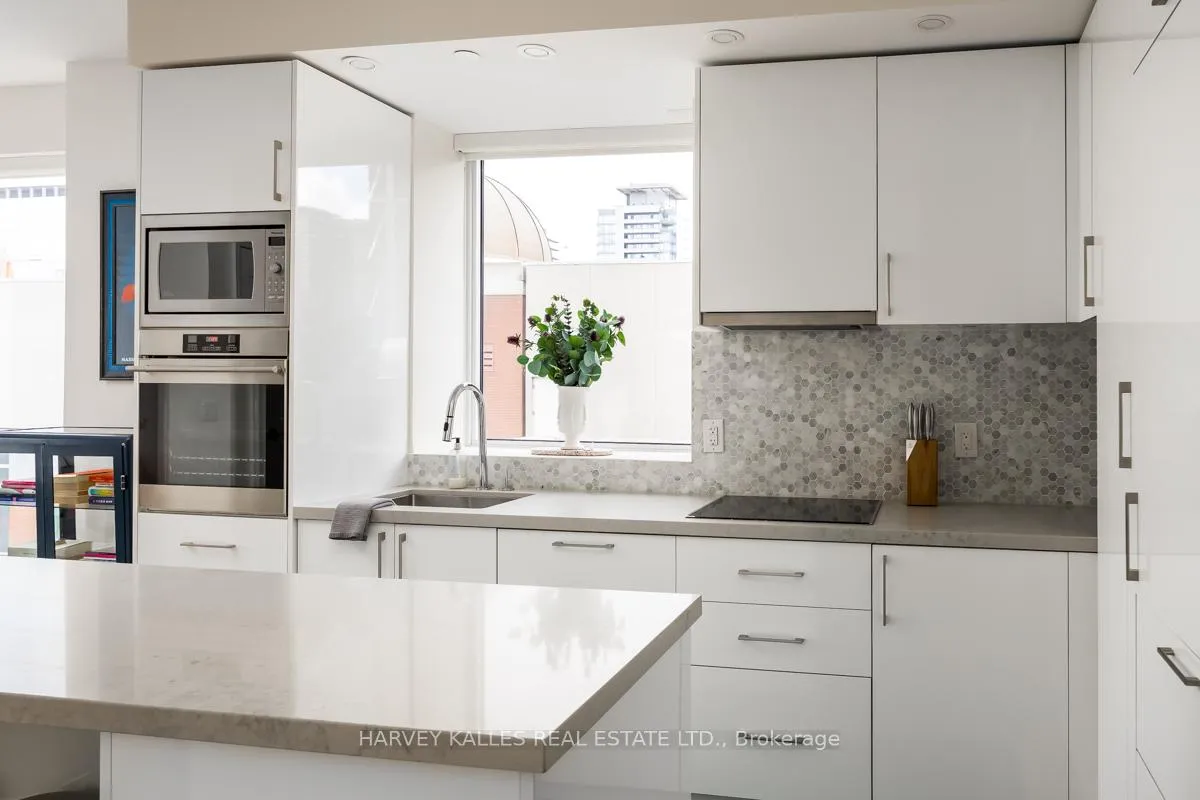 Photo 4 of Unit 1906, 88 Cumberland Street, Toronto, The Annex — HOMEH
