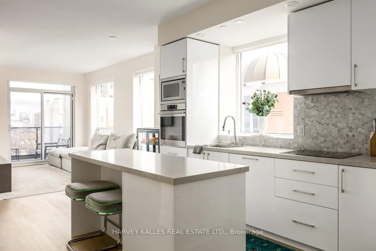 Photo 5 of Unit 1906, 88 Cumberland Street, Toronto, The Annex — HOMEH