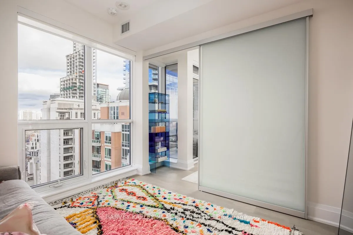 Photo 14 of Unit 1906, 88 Cumberland Street, Toronto, The Annex — HOMEH