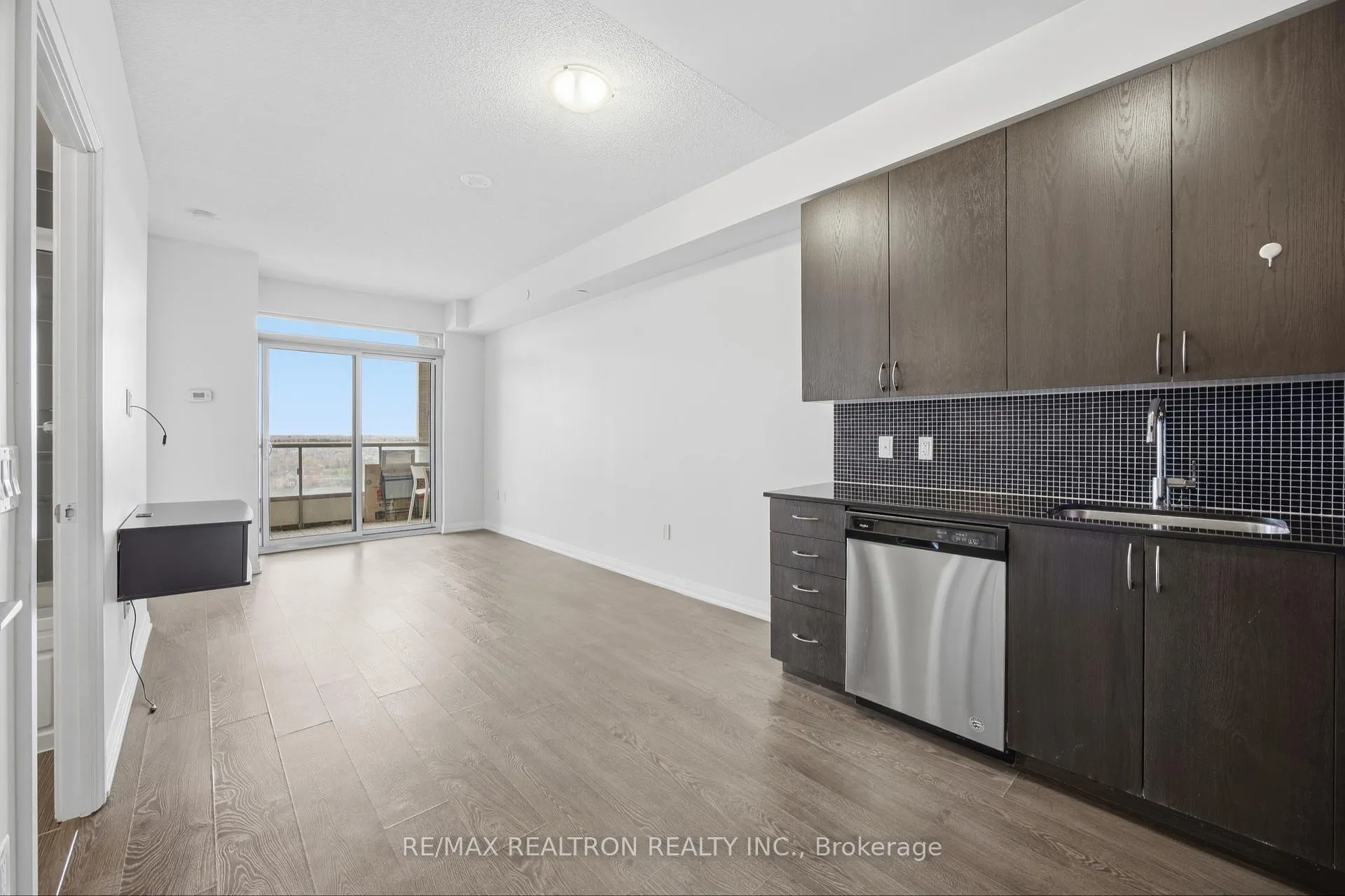 Photo 6 of Unit 1107, 9560 Markham Road, Markham, Wismer — HOMEH