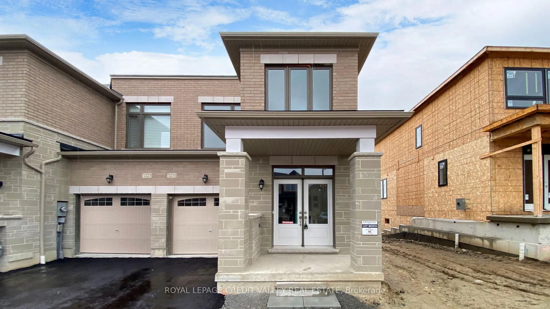 Photo 1 of 1221 Rexton Drive, Oshawa, Kedron — HOMEH