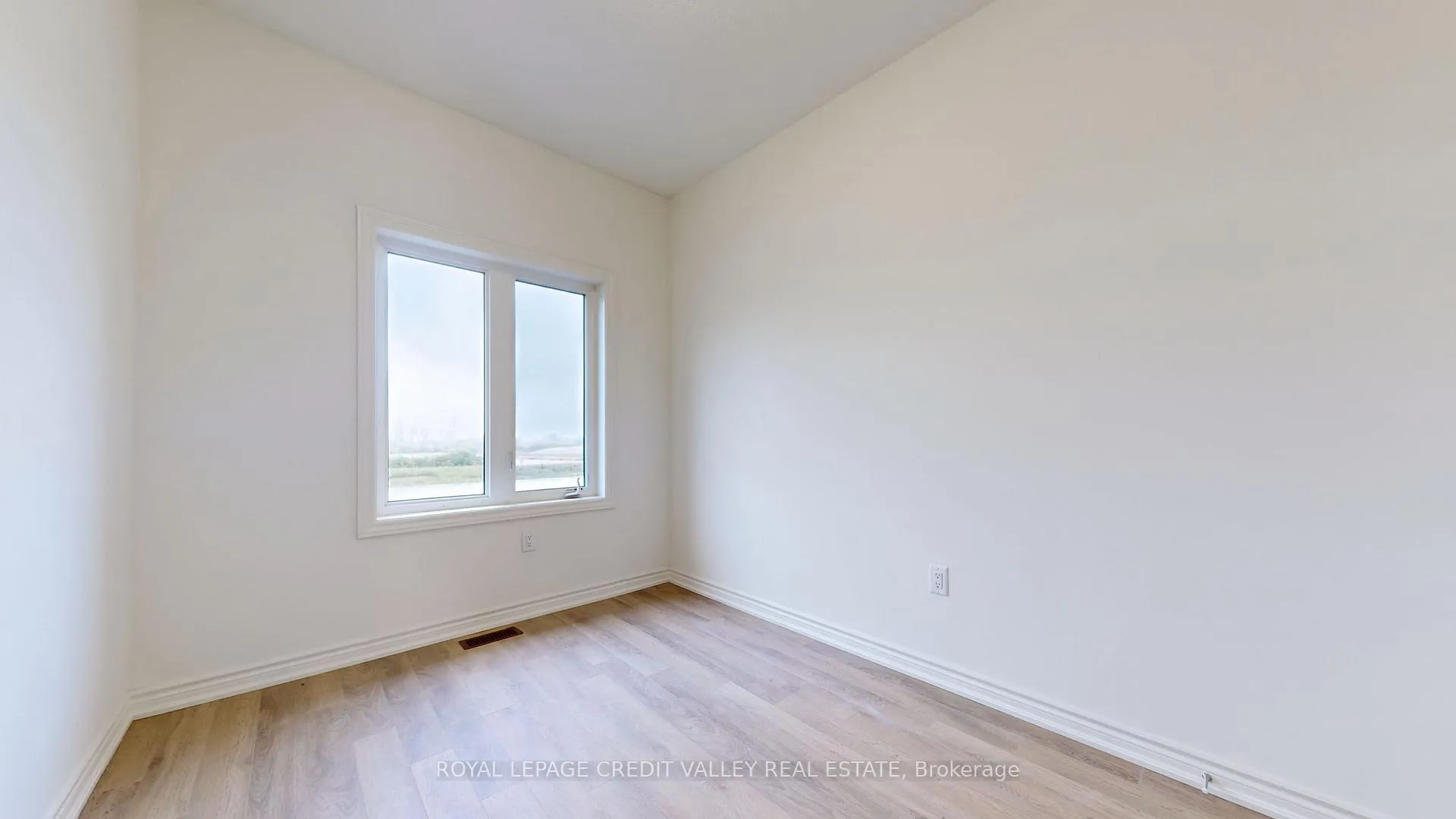 Photo 27 of 1221 Rexton Drive, Oshawa, Kedron — HOMEH