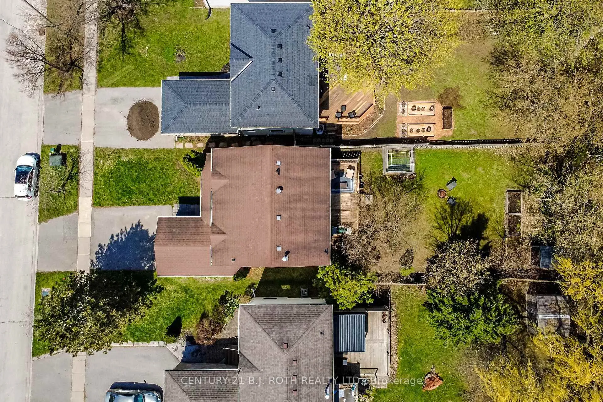 Photo 4 of 55 Moon Drive, Barrie, Ardagh — HOMEH