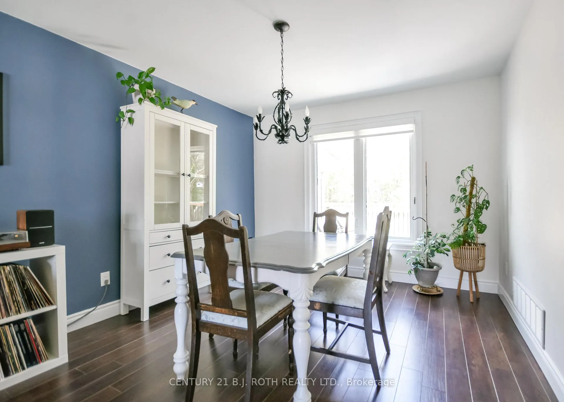 Photo 9 of 55 Moon Drive, Barrie, Ardagh — HOMEH