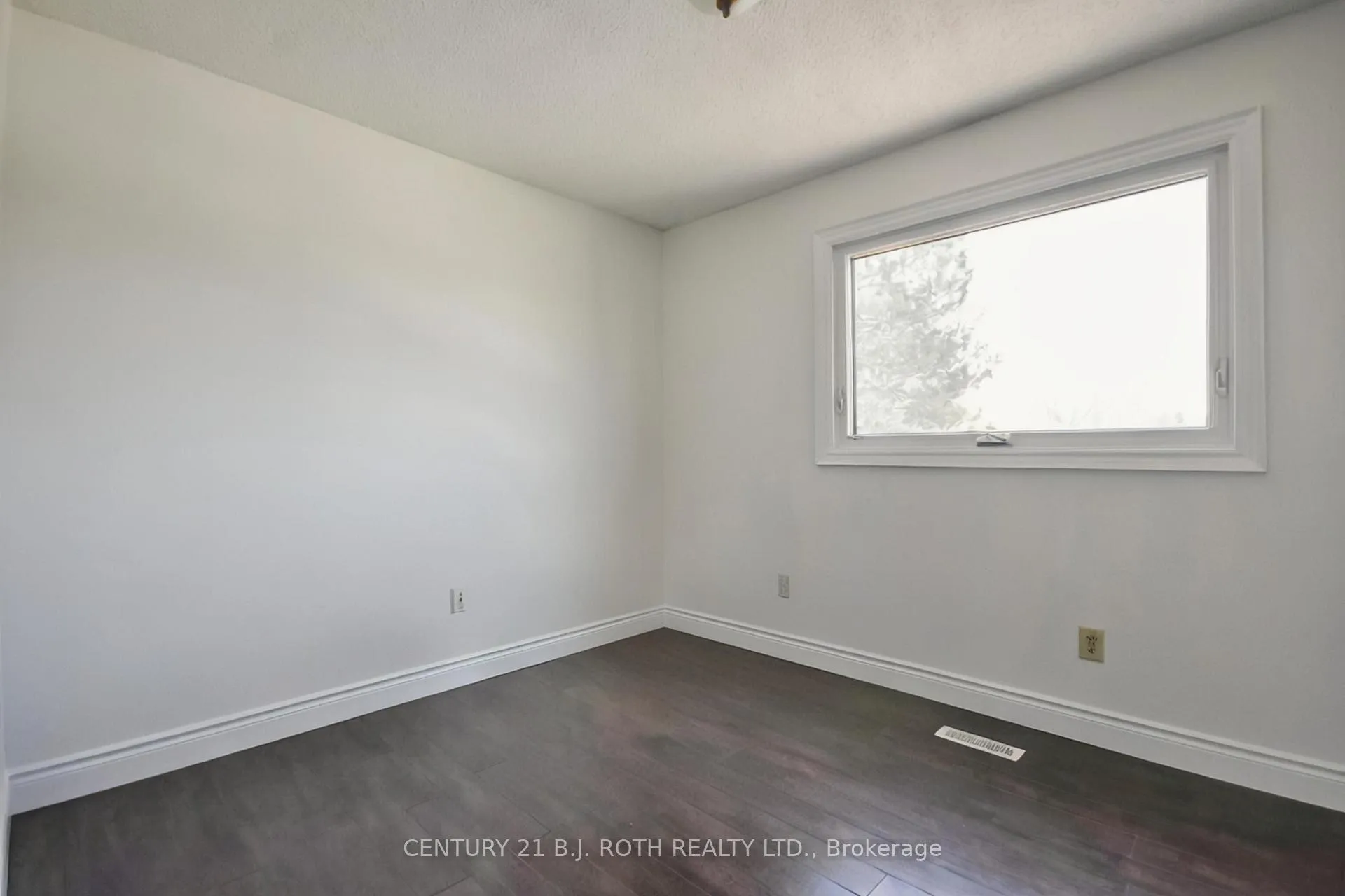 Photo 18 of 55 Moon Drive, Barrie, Ardagh — HOMEH
