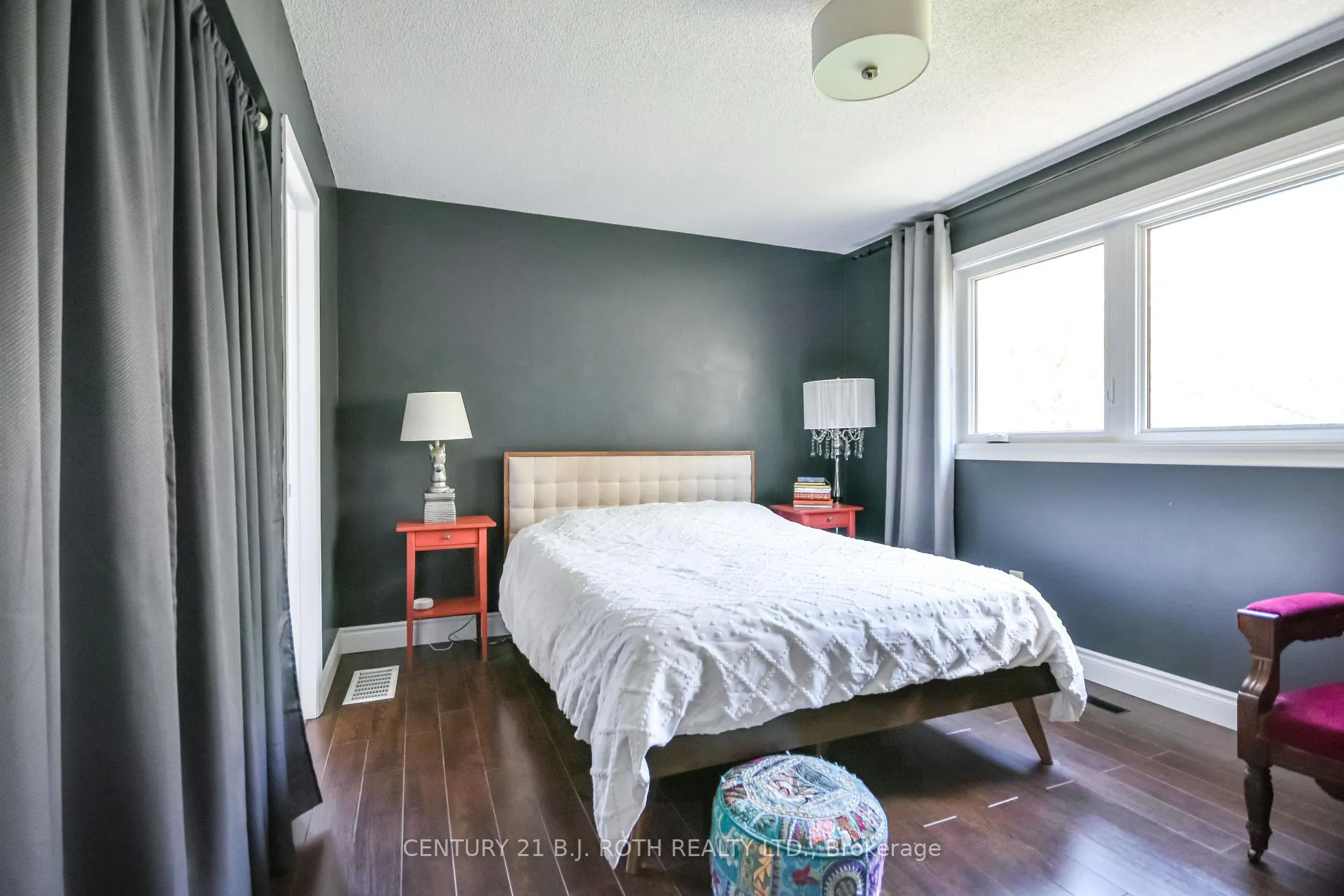 Photo 24 of 55 Moon Drive, Barrie, Ardagh — HOMEH