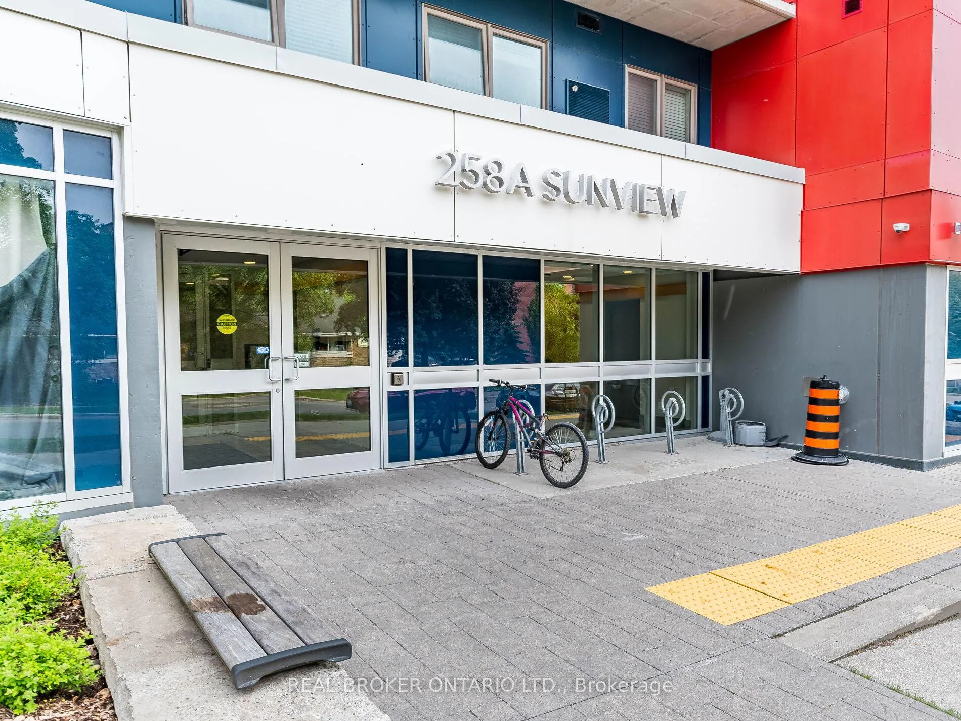 Photo 4 of Unit 123, 258A Sunview Street, Waterloo — HOMEH