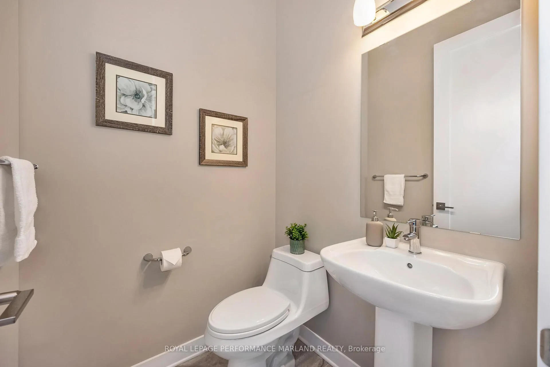 Photo 17 of 462 Codds Road, Ottawa, CFB Rockcliffe and Area — HOMEH