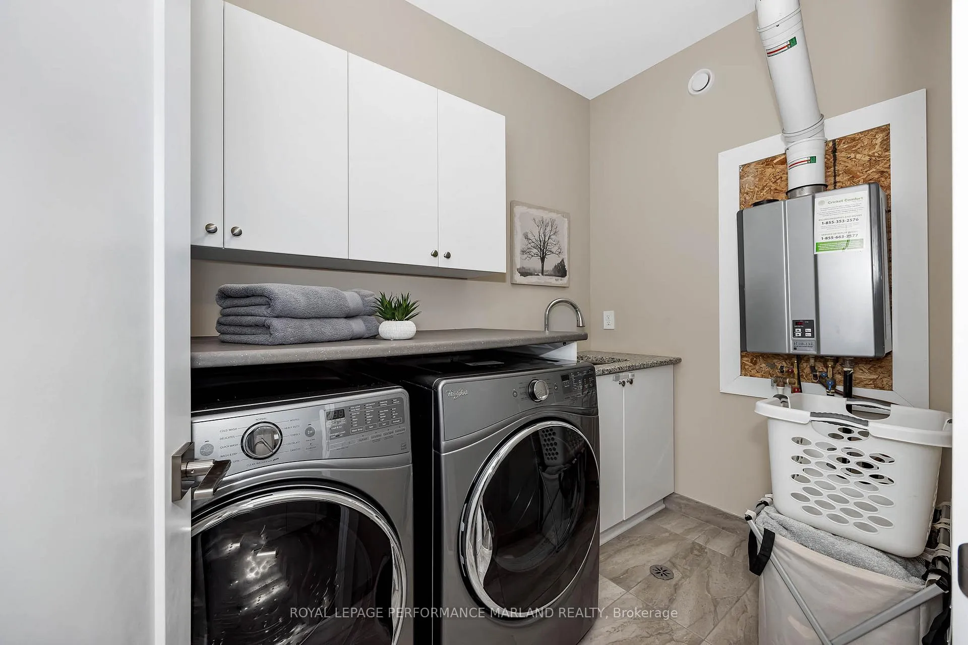 Photo 24 of 462 Codds Road, Ottawa, CFB Rockcliffe and Area — HOMEH