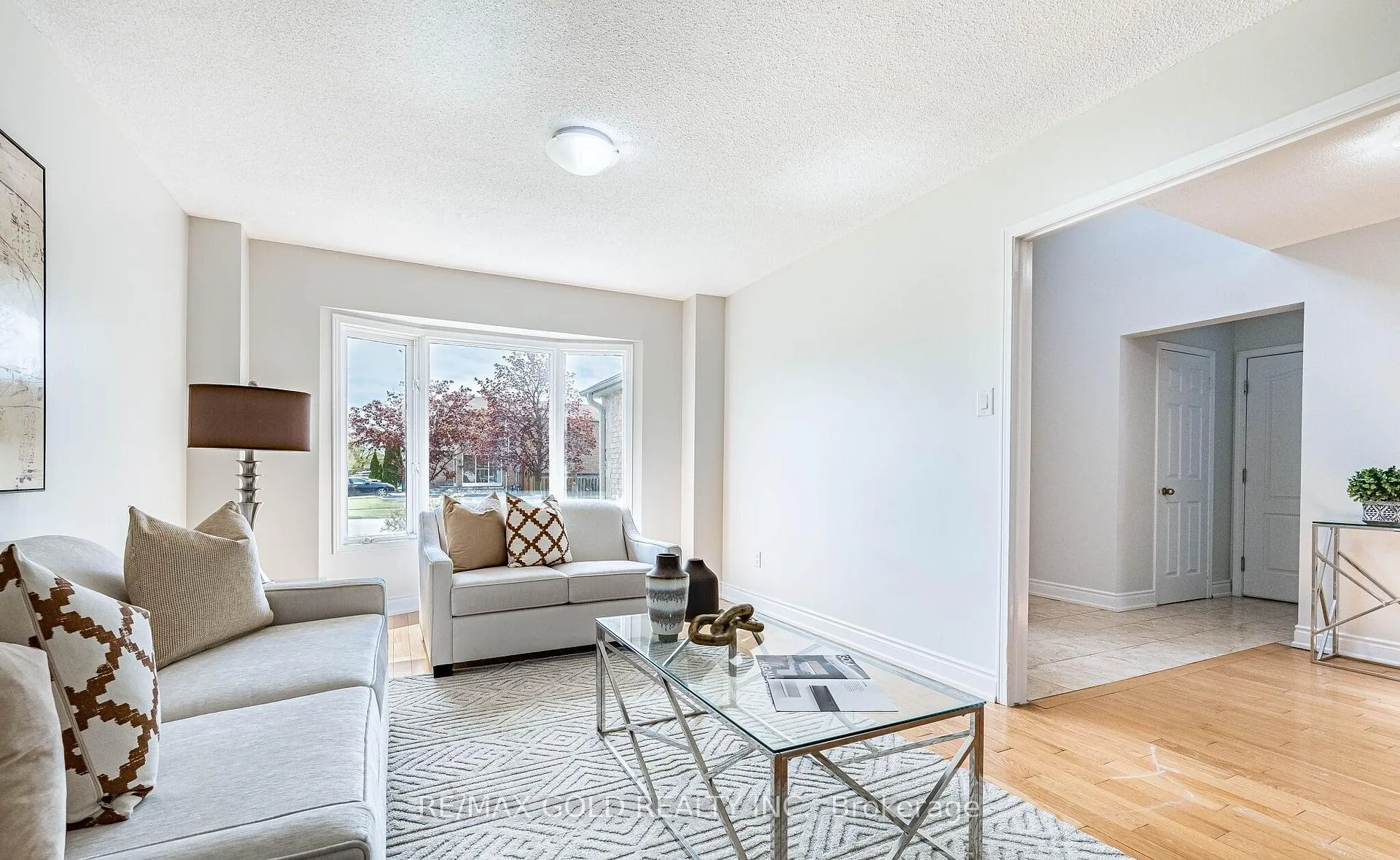 Photo 11 of 92 Moffatt Avenue, Brampton, Fletcher's West — HOMEH