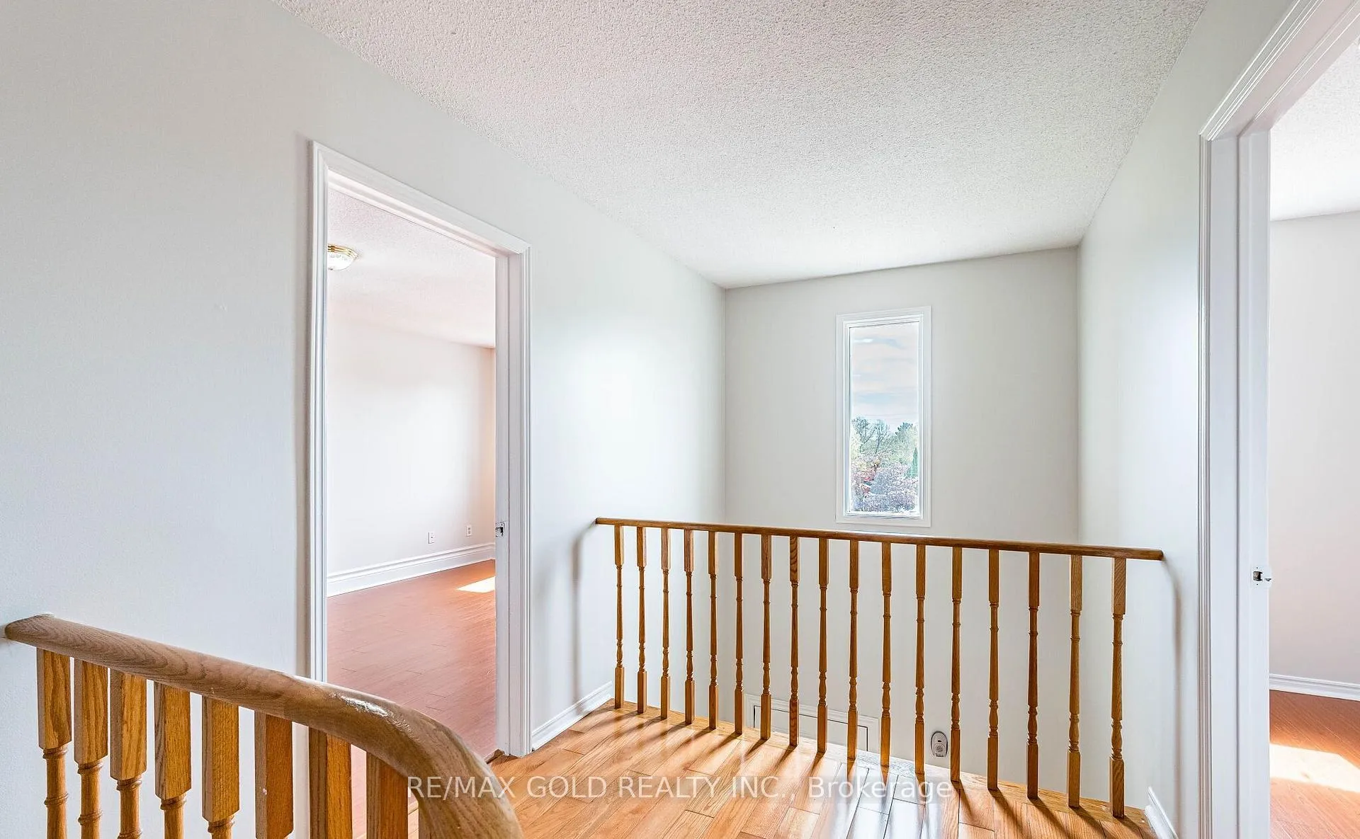 Photo 20 of 92 Moffatt Avenue, Brampton, Fletcher's West — HOMEH
