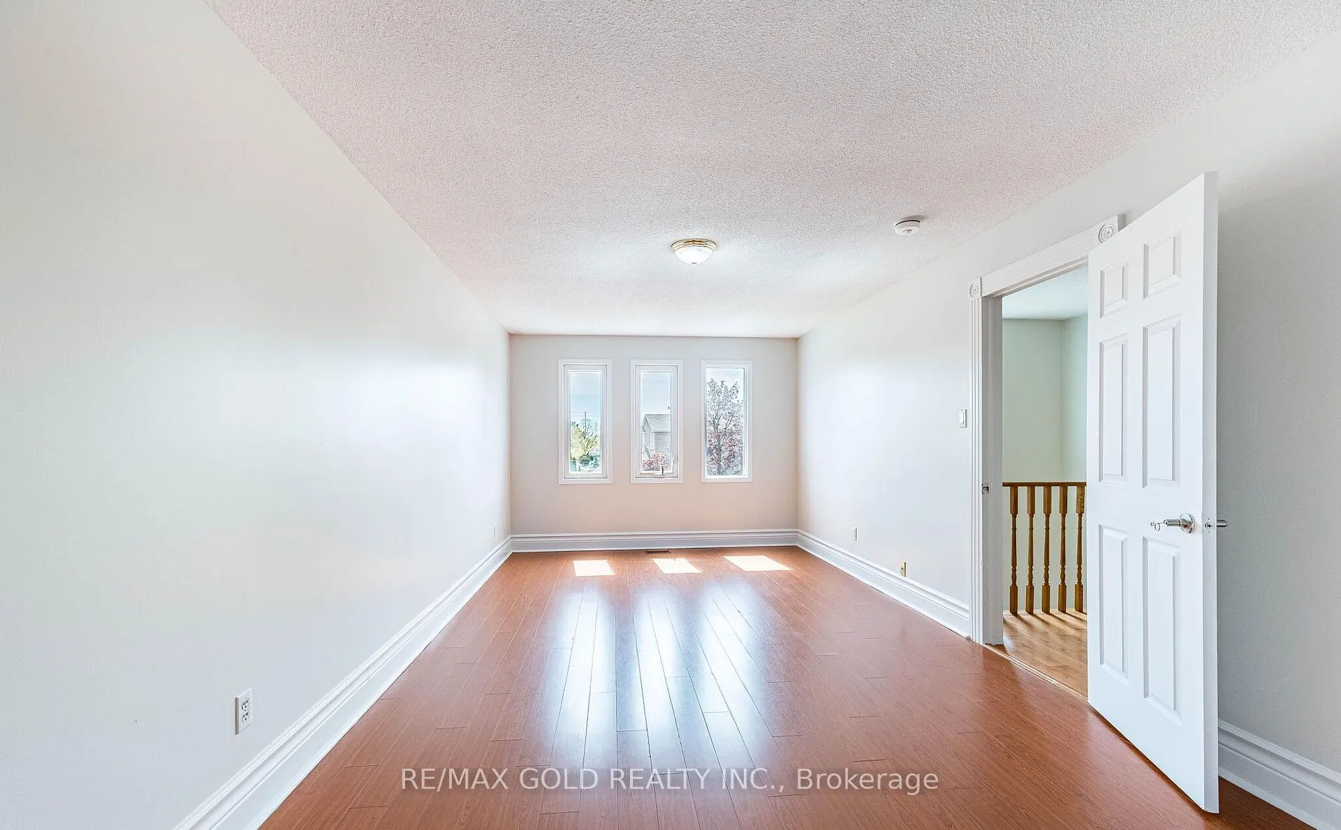 Photo 21 of 92 Moffatt Avenue, Brampton, Fletcher's West — HOMEH