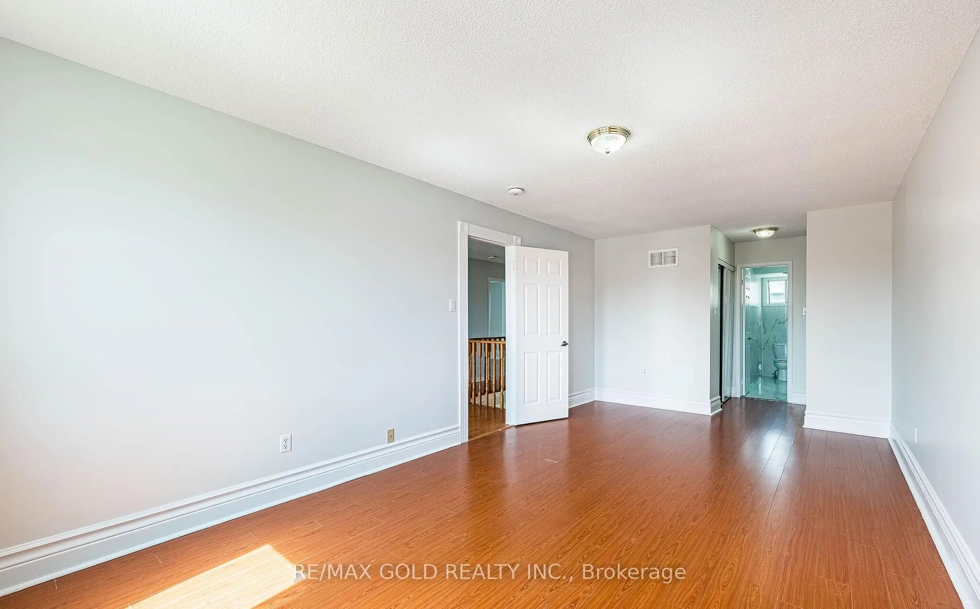 Photo 22 of 92 Moffatt Avenue, Brampton, Fletcher's West — HOMEH