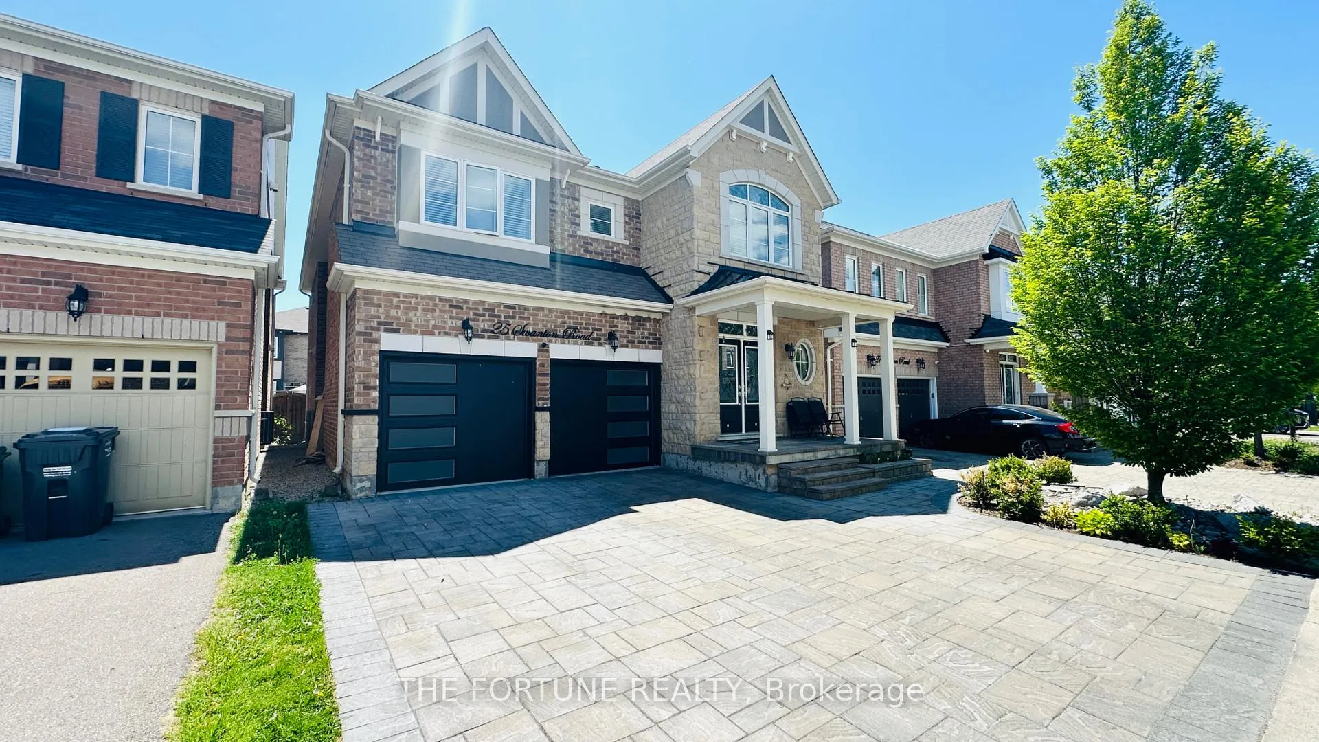 Photo 2 of 25 Swanton Road, Brampton, Credit Valley — HOMEH