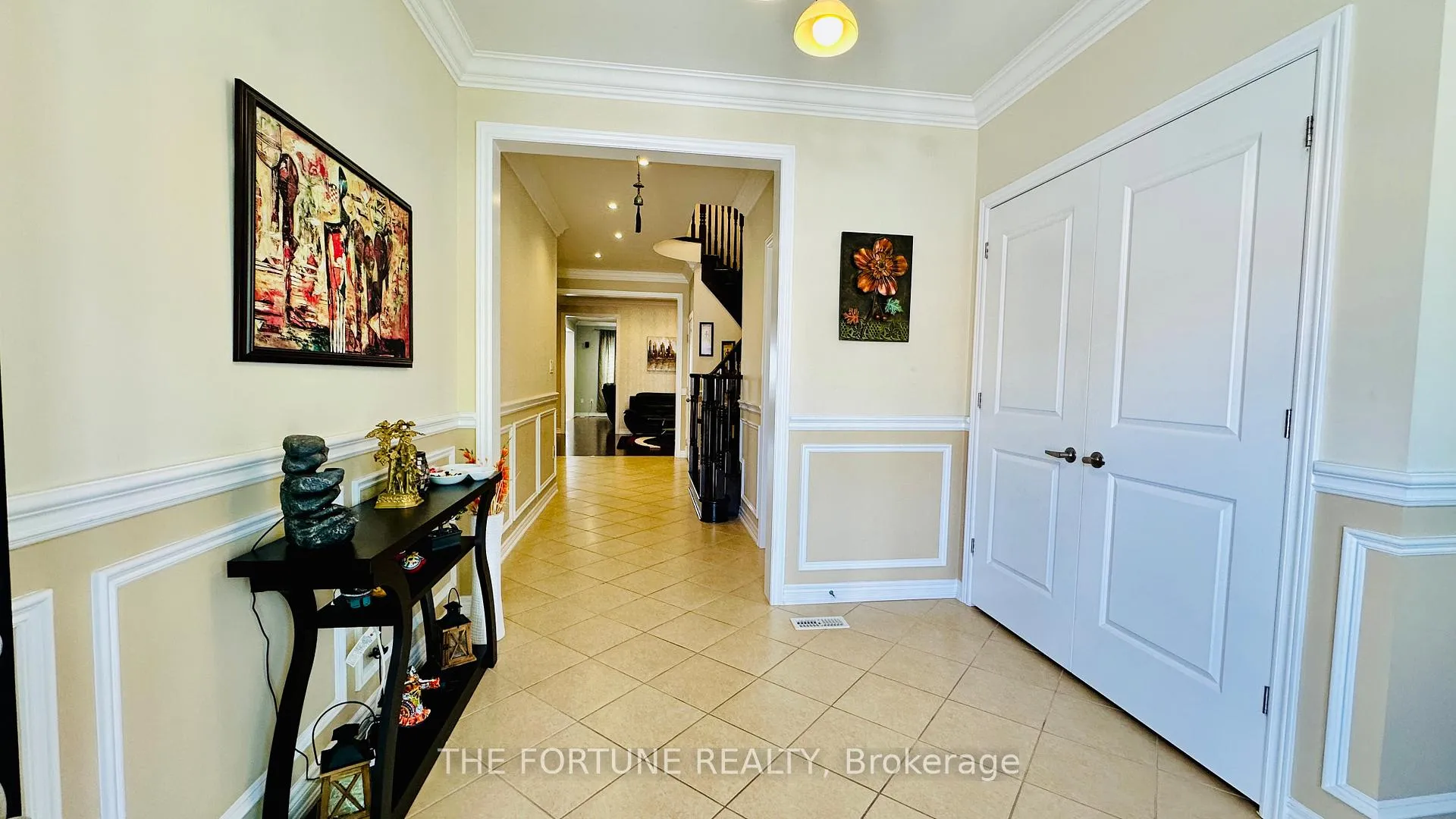 Photo 5 of 25 Swanton Road, Brampton, Credit Valley — HOMEH