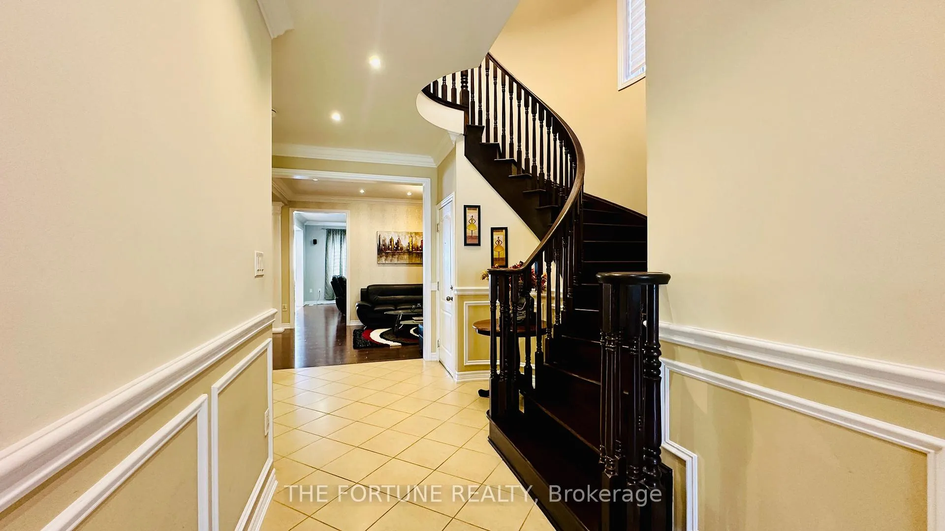 Photo 7 of 25 Swanton Road, Brampton, Credit Valley — HOMEH