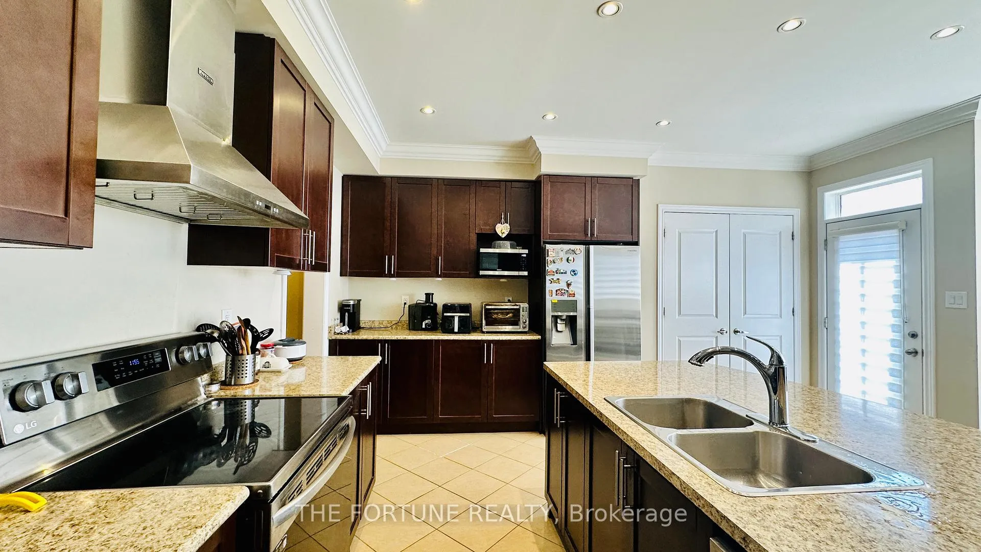 Photo 18 of 25 Swanton Road, Brampton, Credit Valley — HOMEH