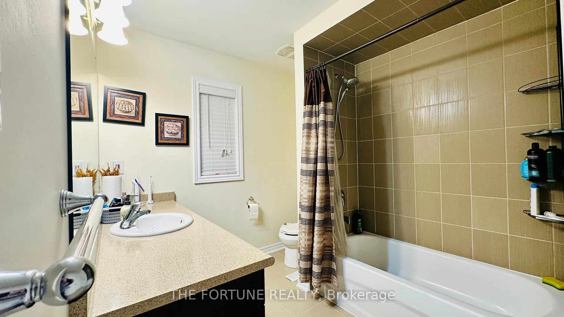 Photo 37 of 25 Swanton Road, Brampton, Credit Valley — HOMEH
