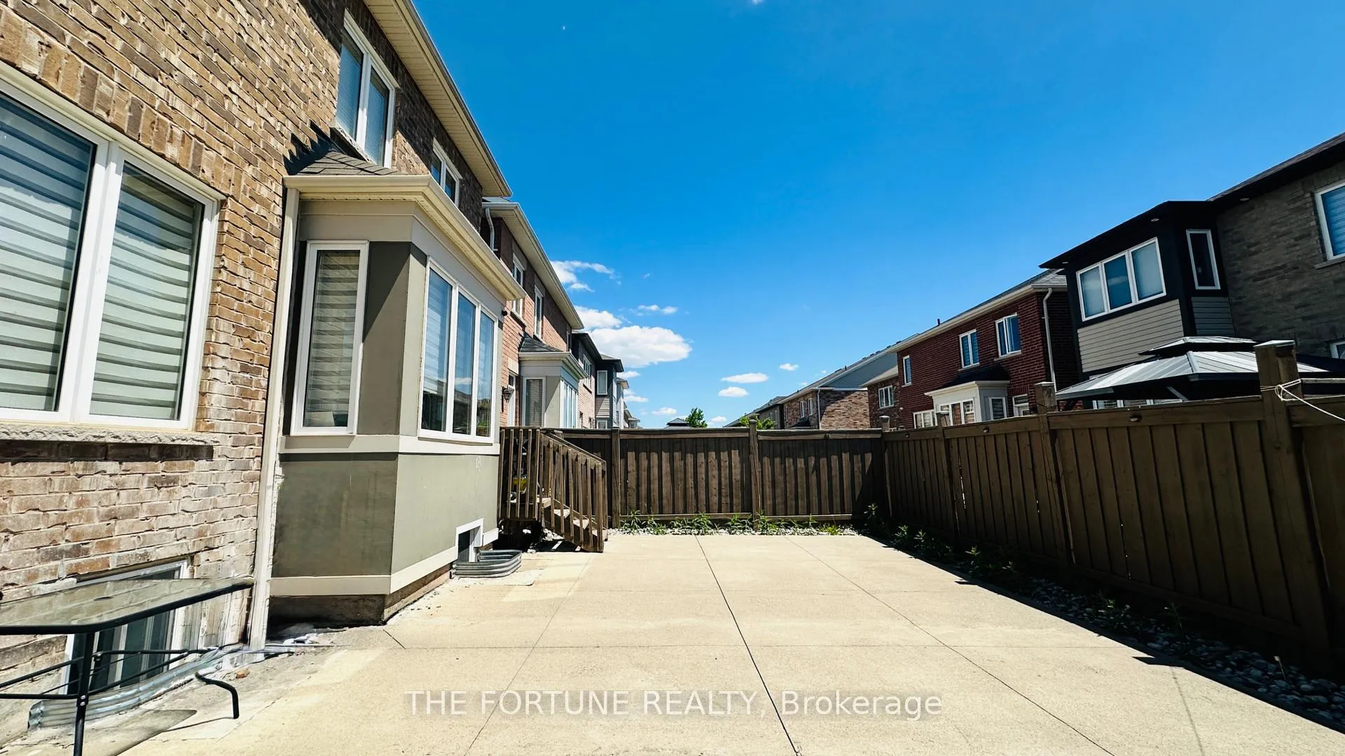 Photo 50 of 25 Swanton Road, Brampton, Credit Valley — HOMEH